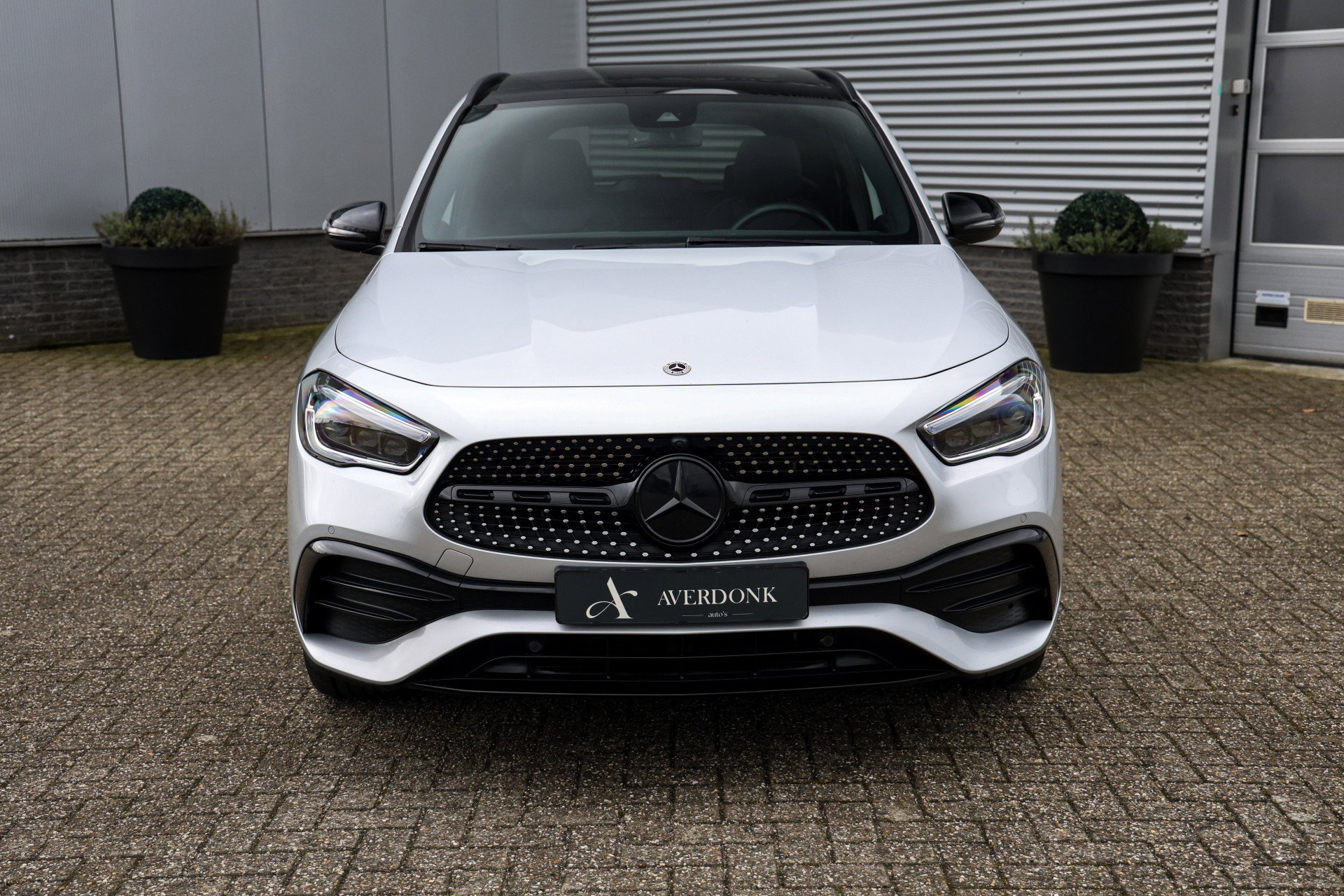 Mercedes-Benz GLA - 6