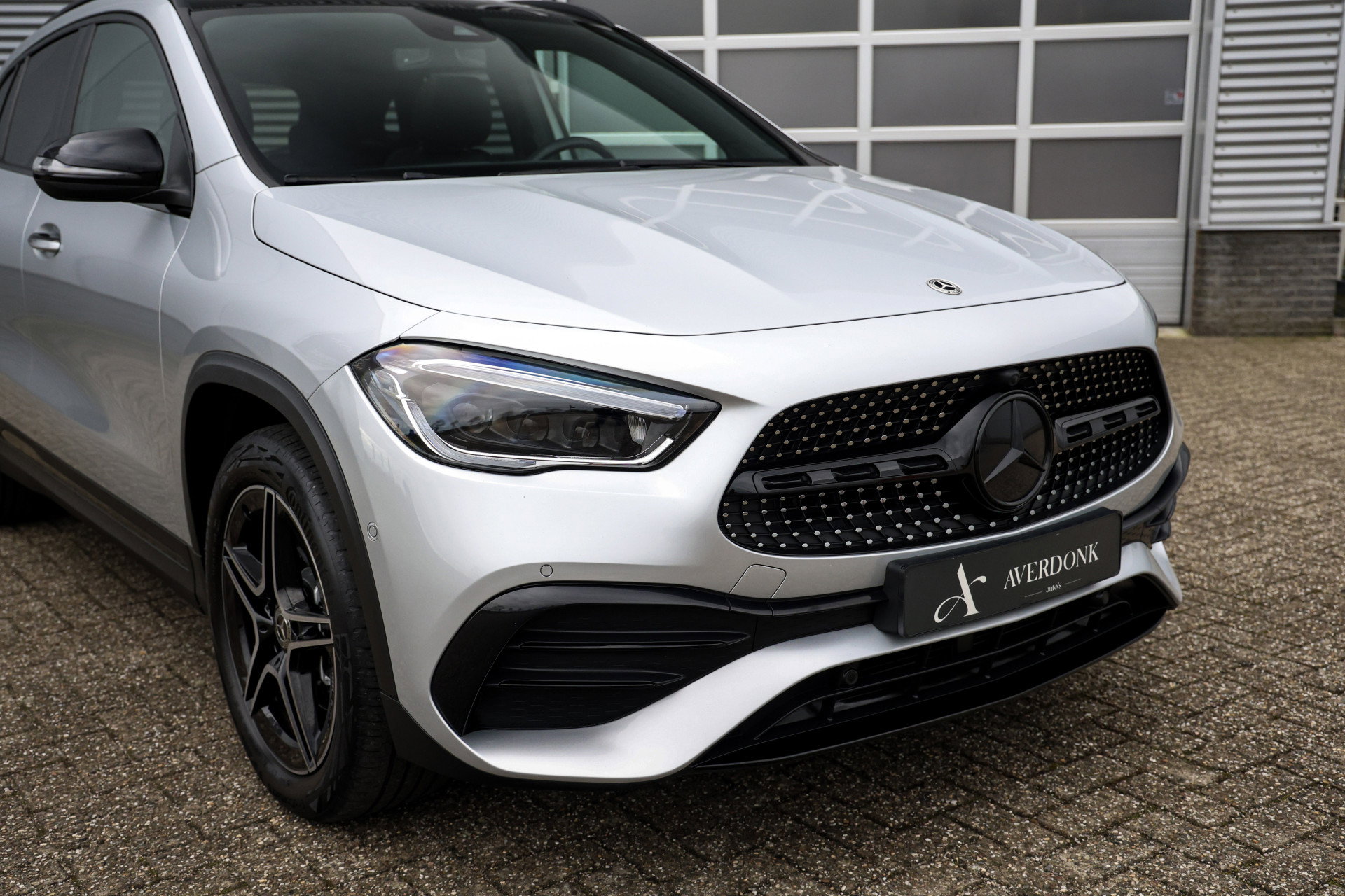 Mercedes-Benz GLA - 19