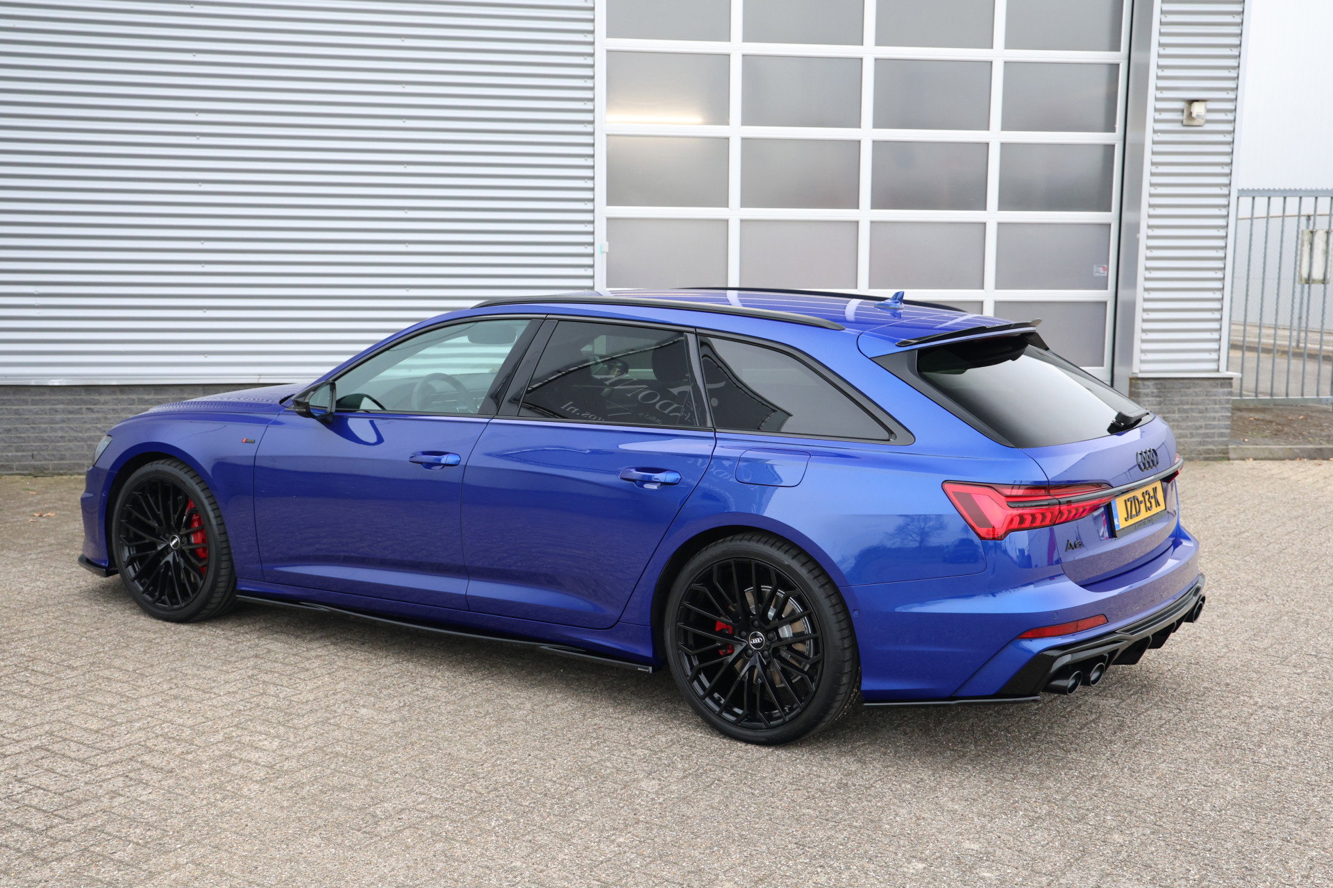 Audi A6 - 6