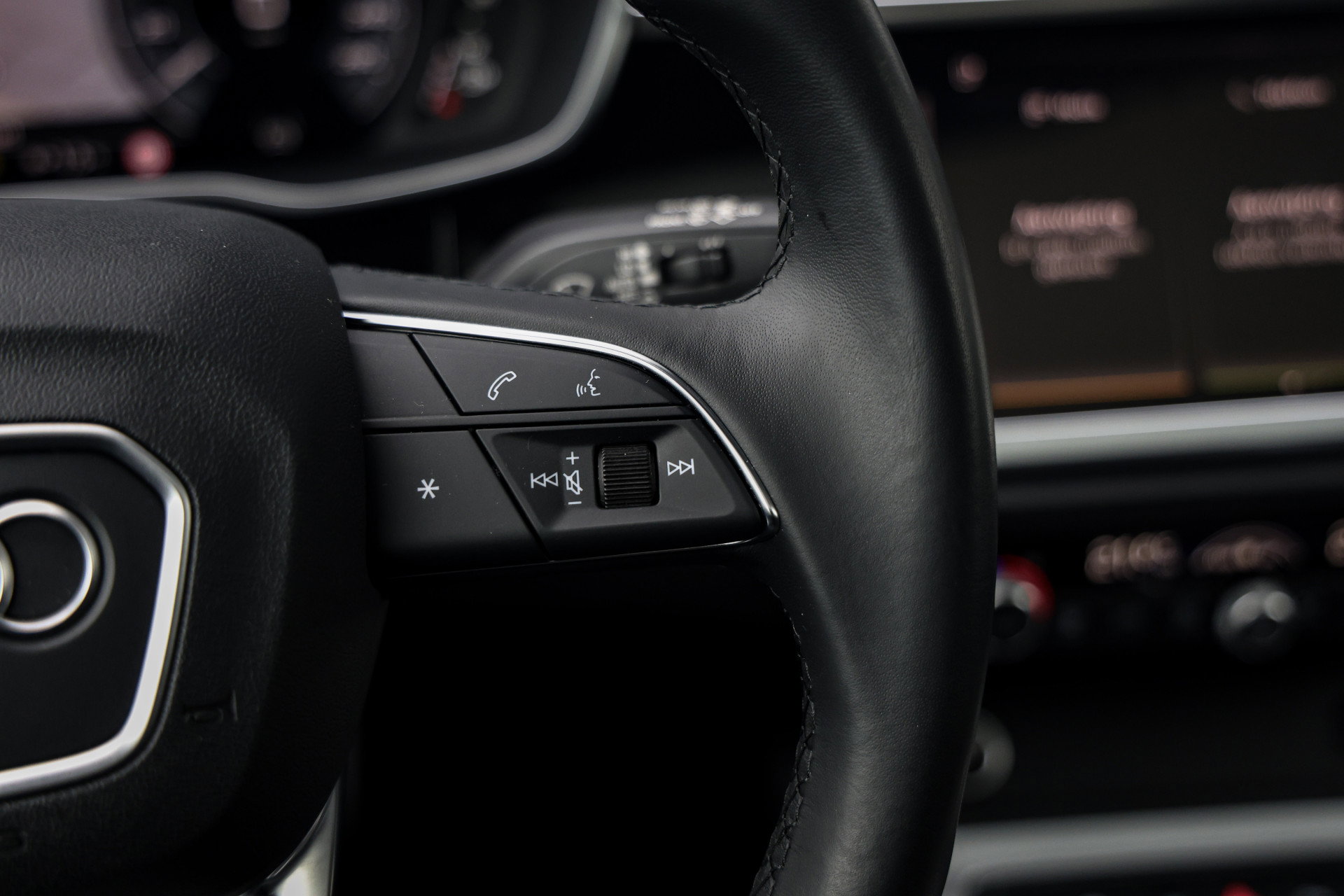 Audi Q3 Sportback - 33