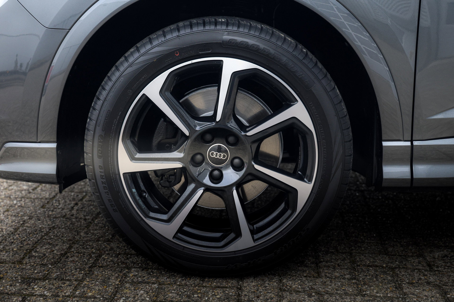 Audi Q3 Sportback - 13