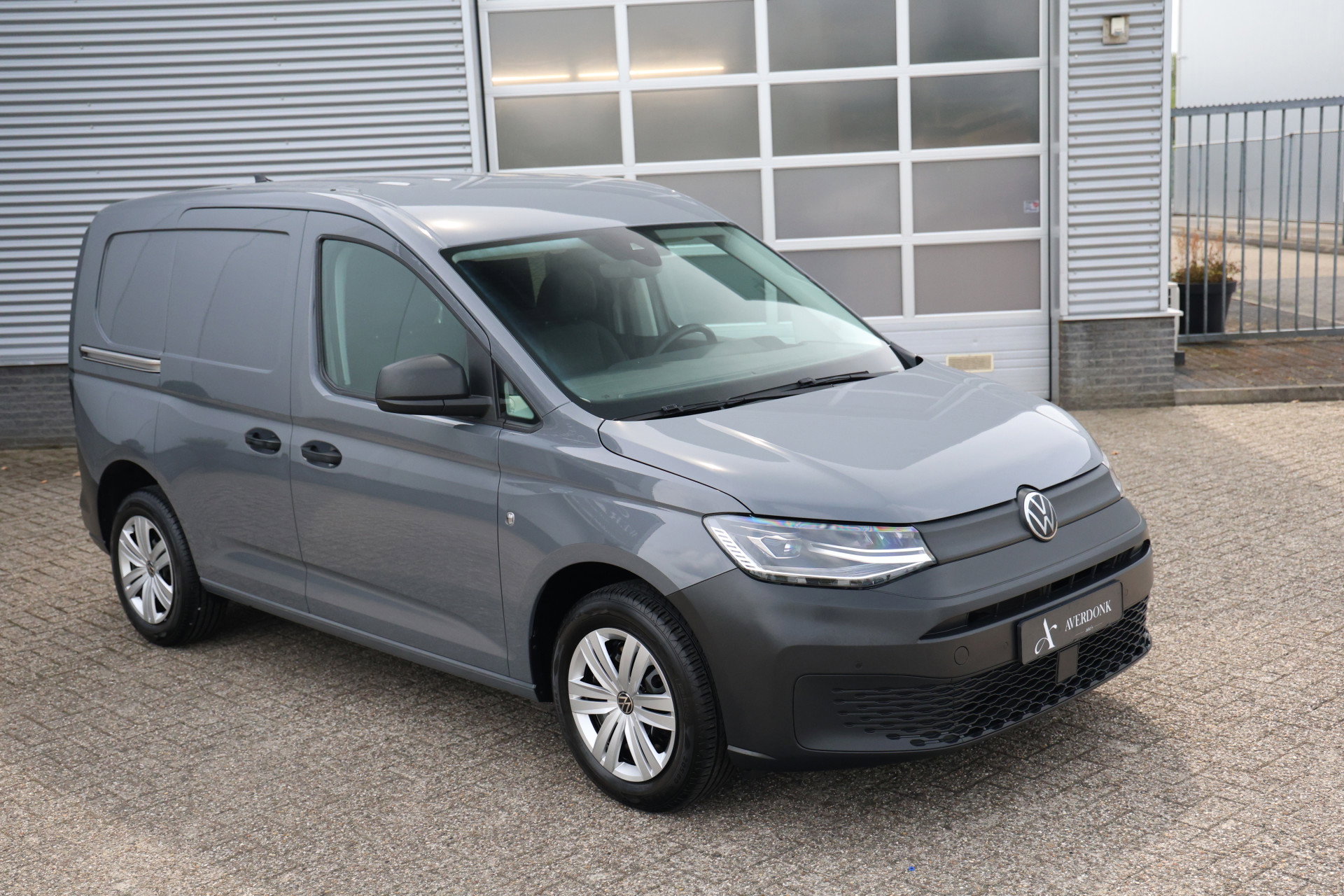 Volkswagen Caddy Cargo - 16