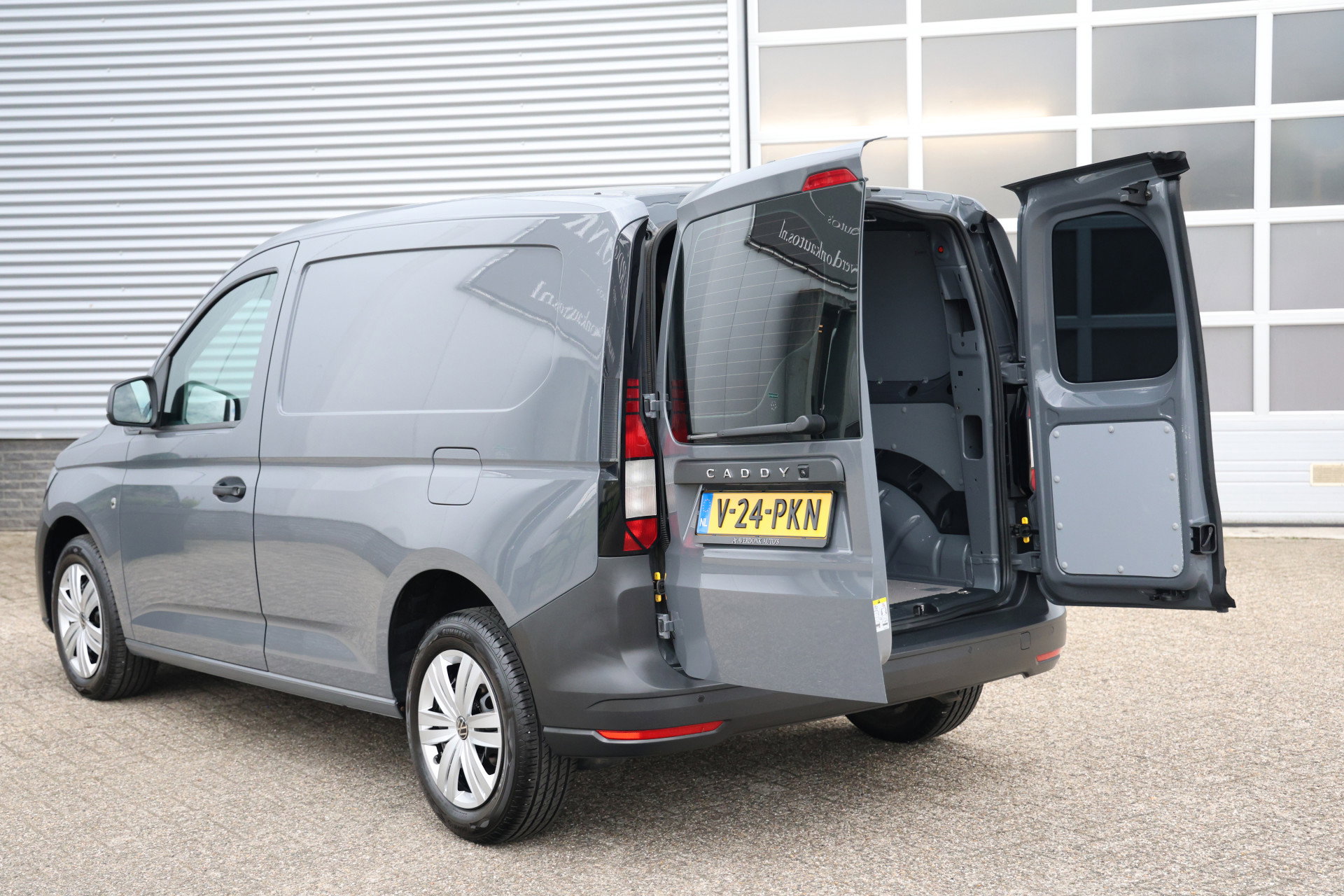 Volkswagen Caddy Cargo - 29