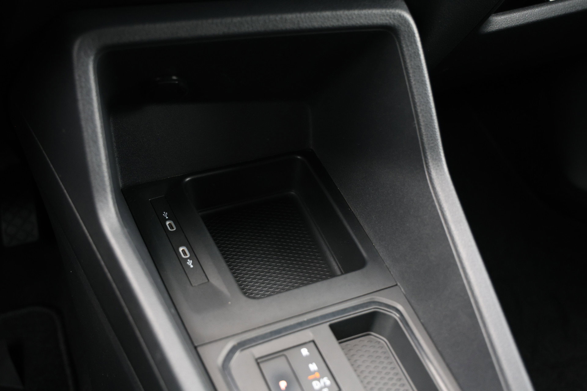 Volkswagen Caddy Cargo - 37