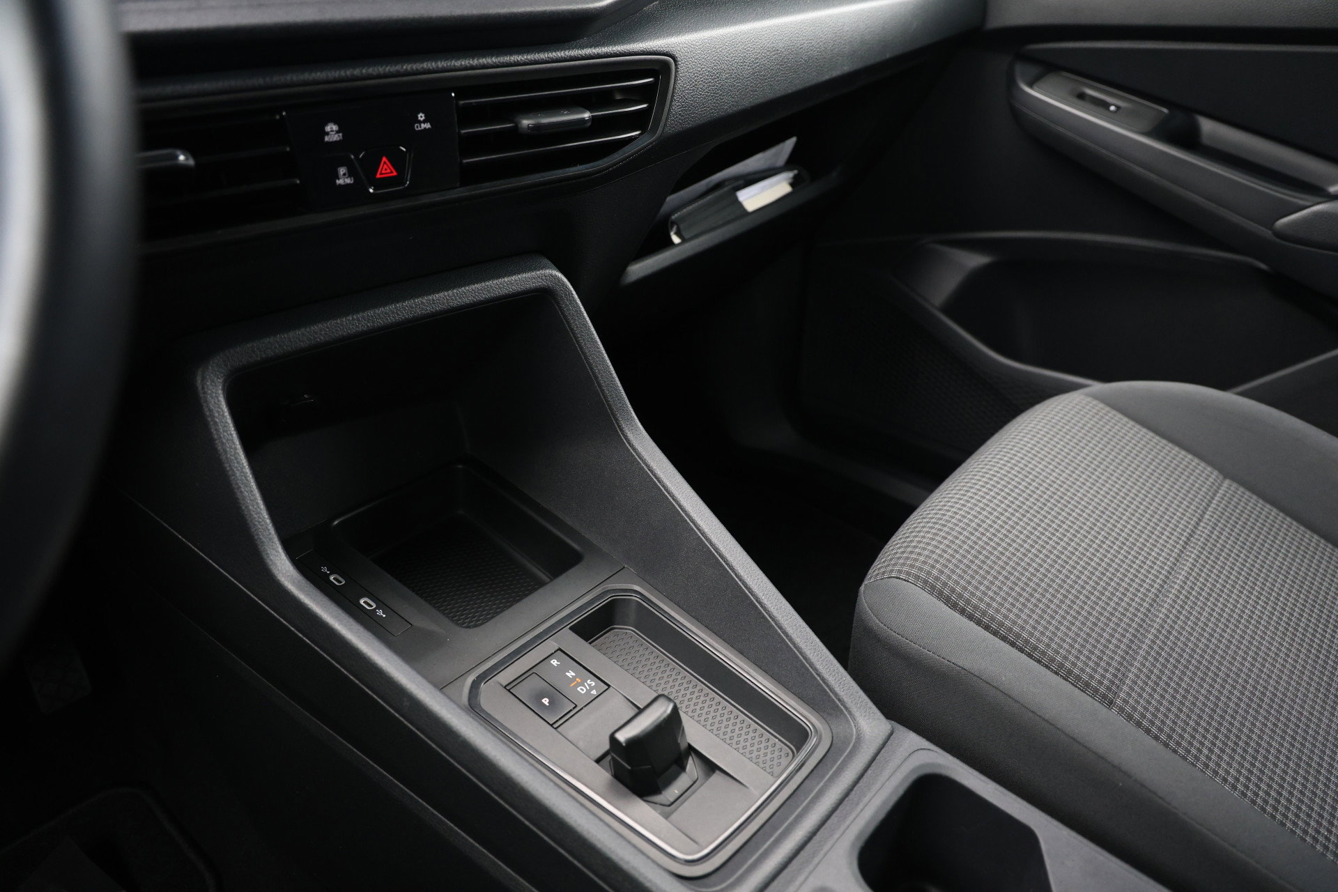 Volkswagen Caddy Cargo - 49