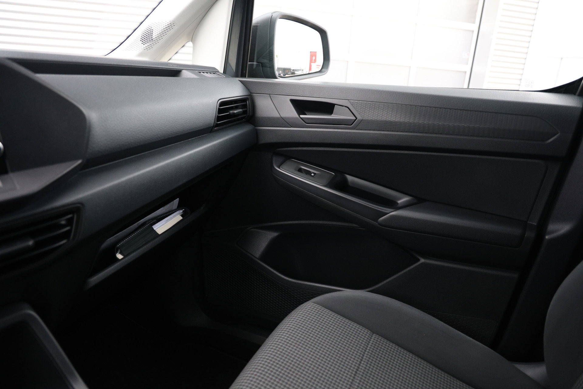 Volkswagen Caddy Cargo - 30