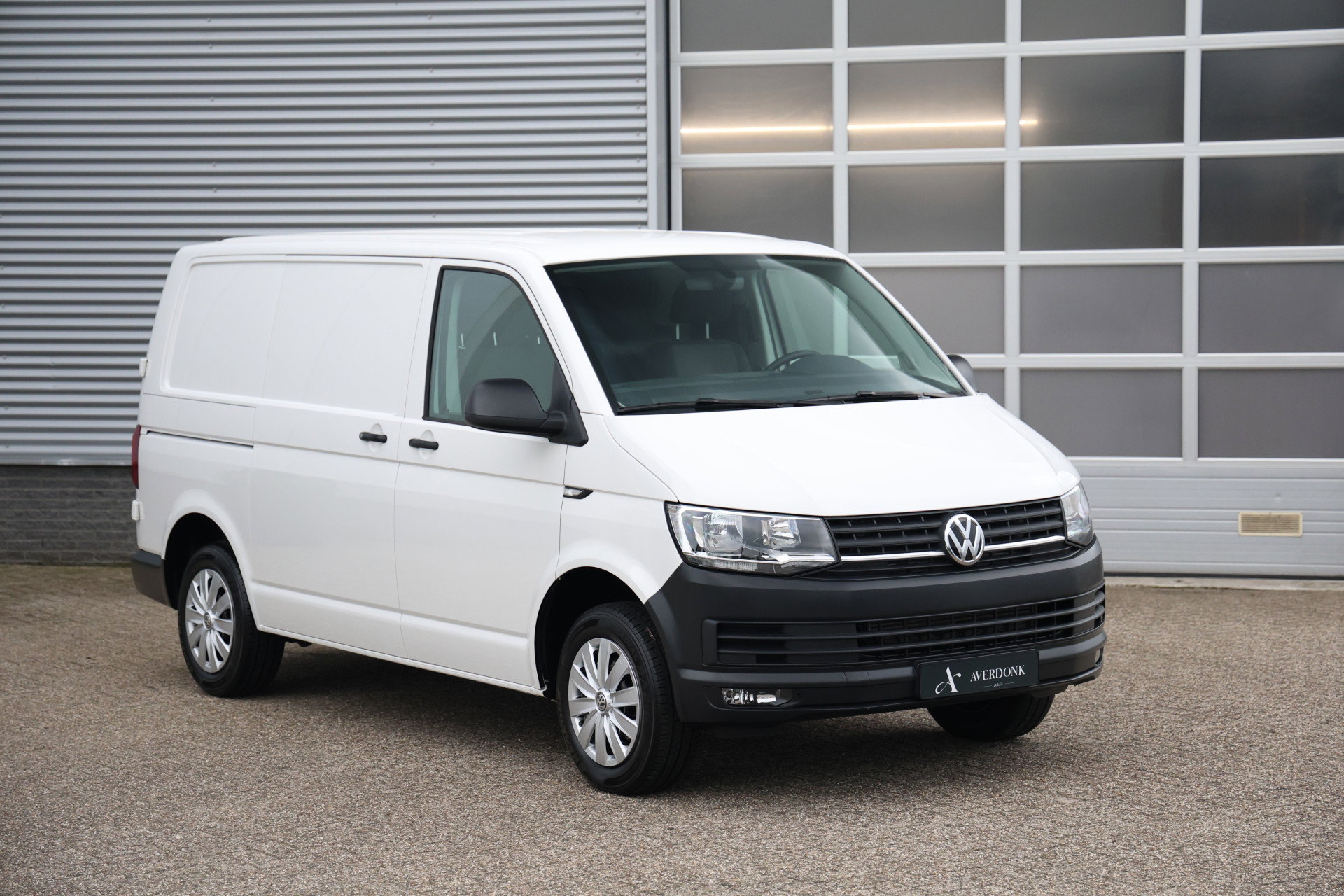 Volkswagen Transporter - 12