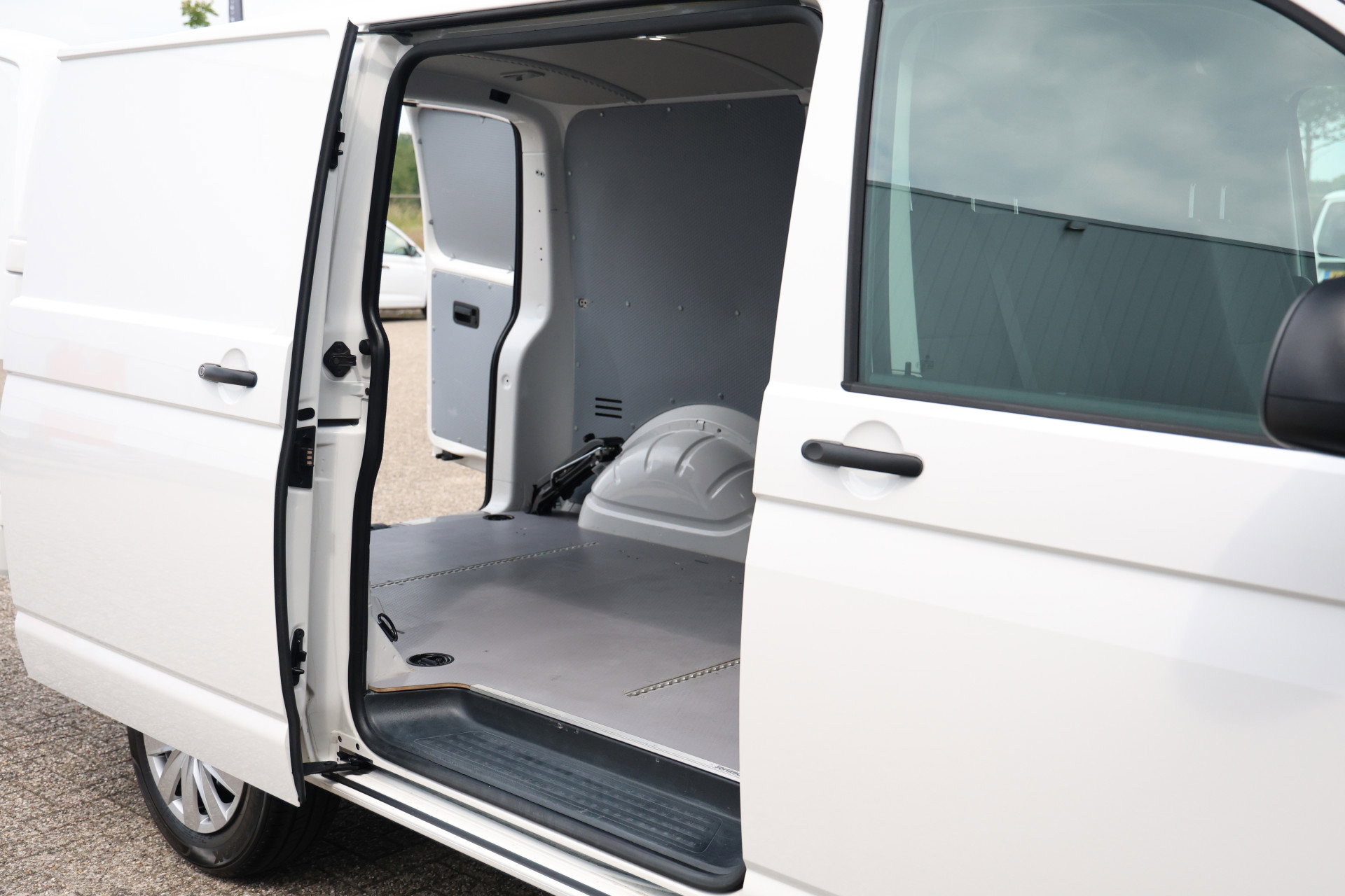 Volkswagen Transporter - 20