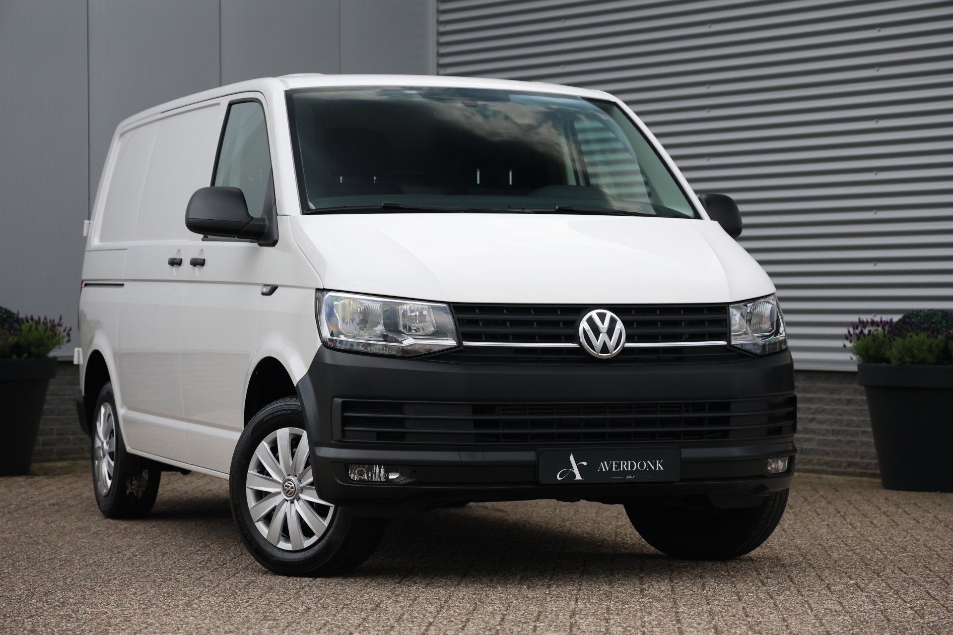 Volkswagen Transporter - 5