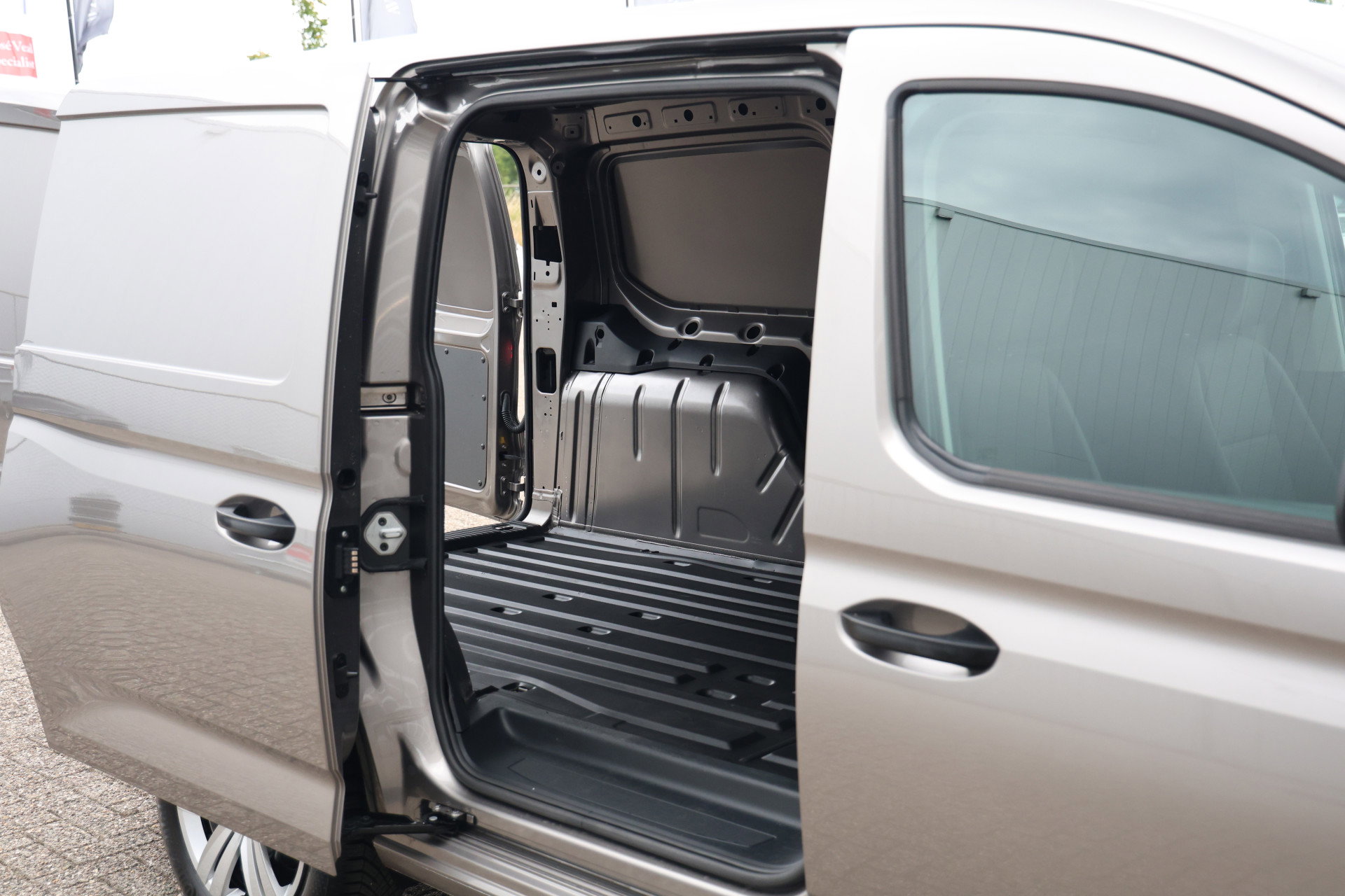 Volkswagen Caddy Cargo Maxi - 21