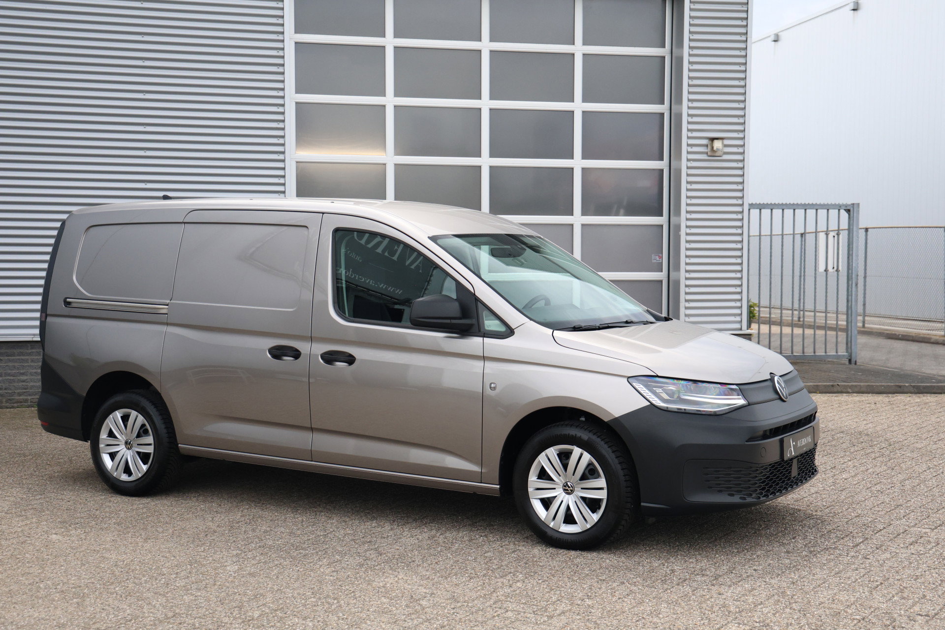 Volkswagen Caddy Cargo Maxi - 13