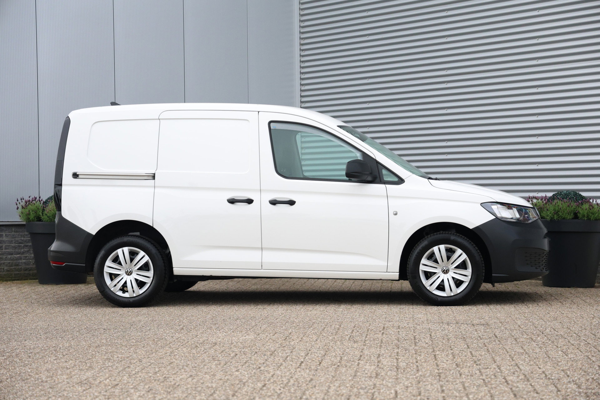 Volkswagen Caddy Cargo - 1