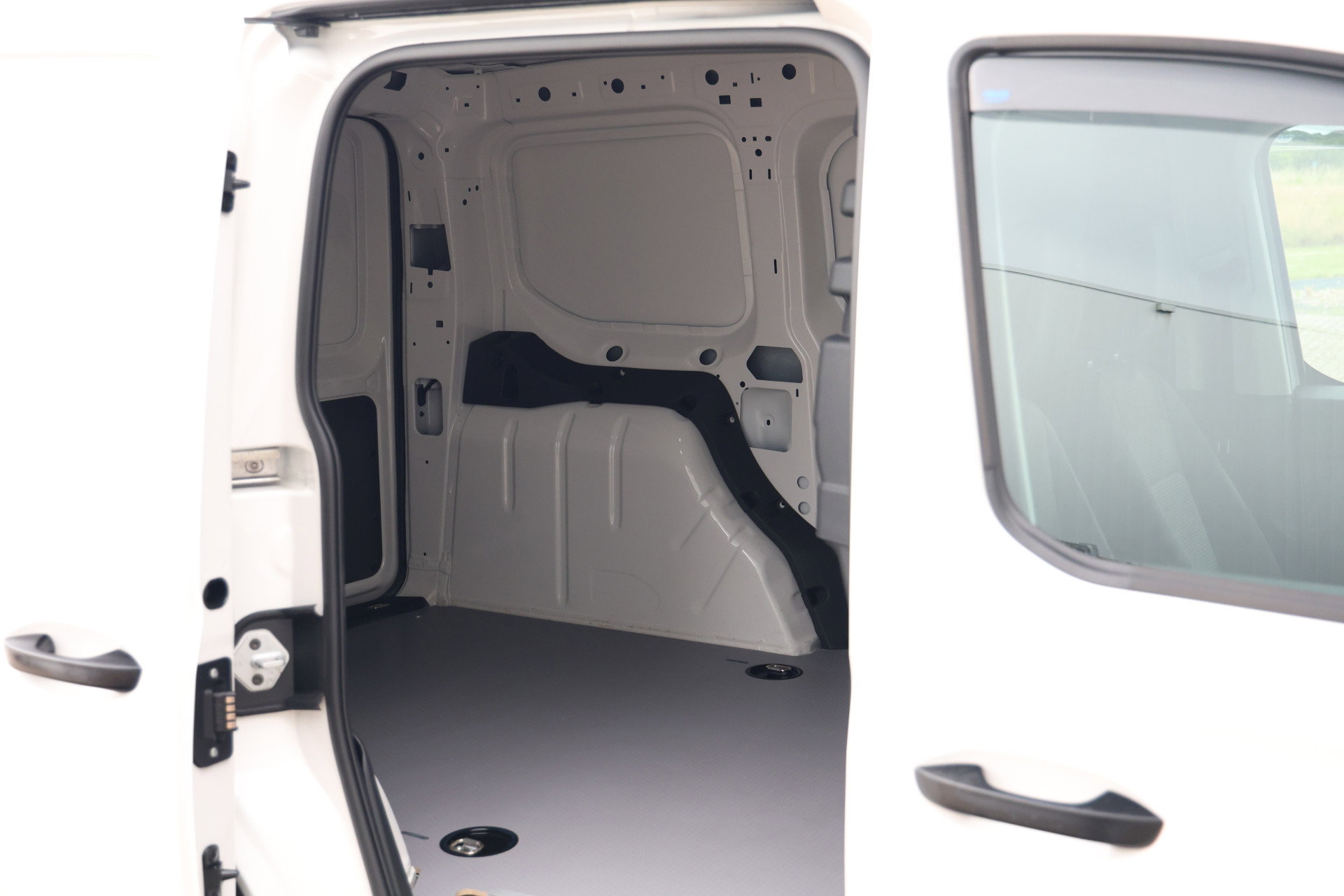 Volkswagen Caddy Cargo - 18