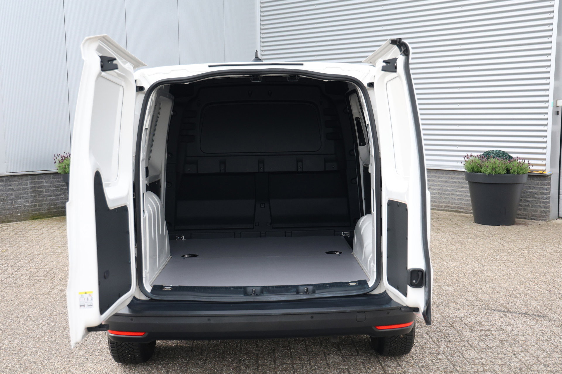Volkswagen Caddy Cargo - 20