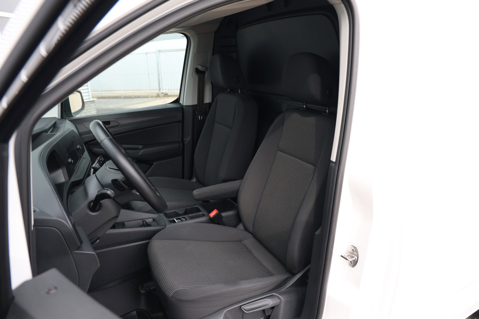 Volkswagen Caddy Cargo - 4