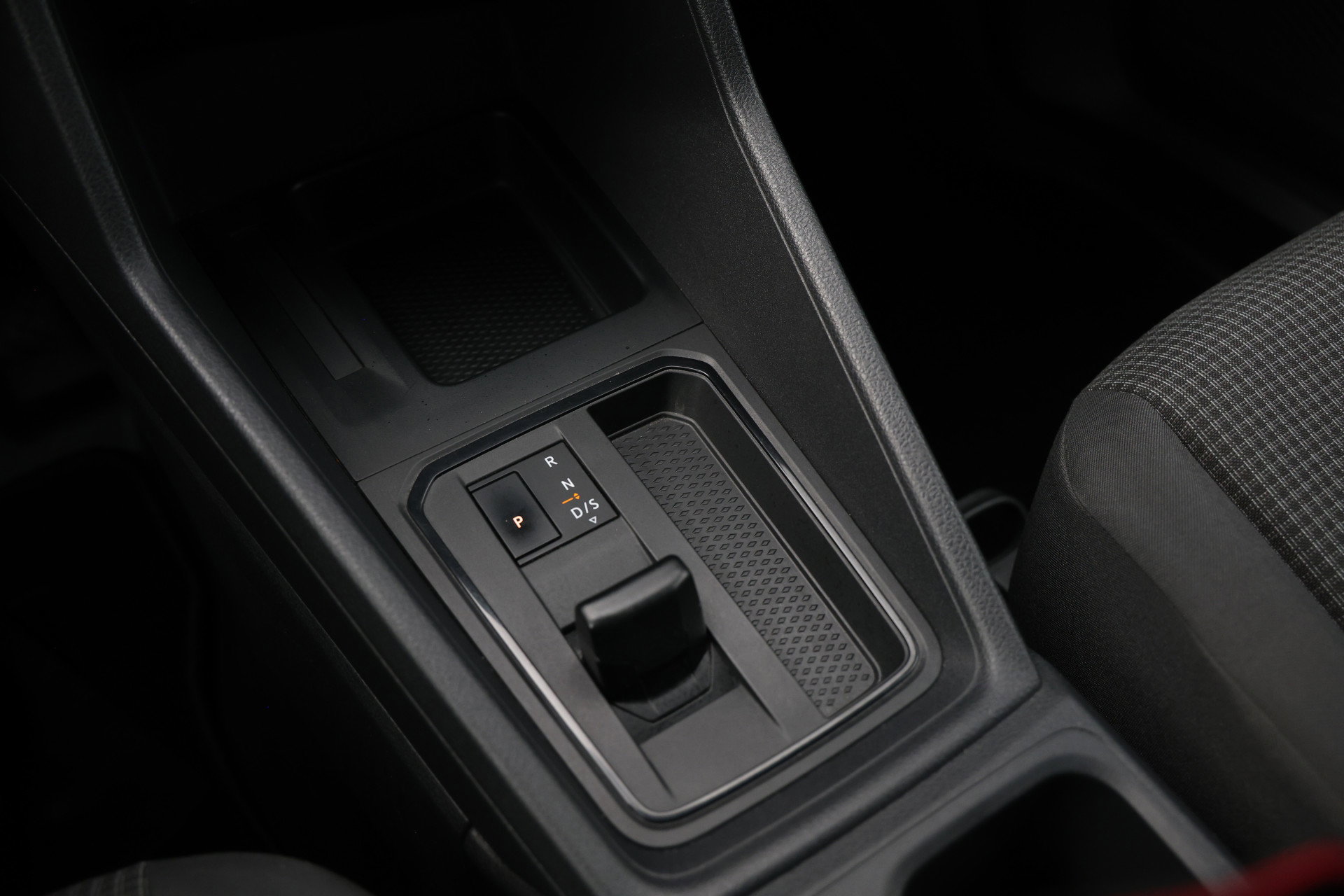 Volkswagen Caddy Cargo - 25