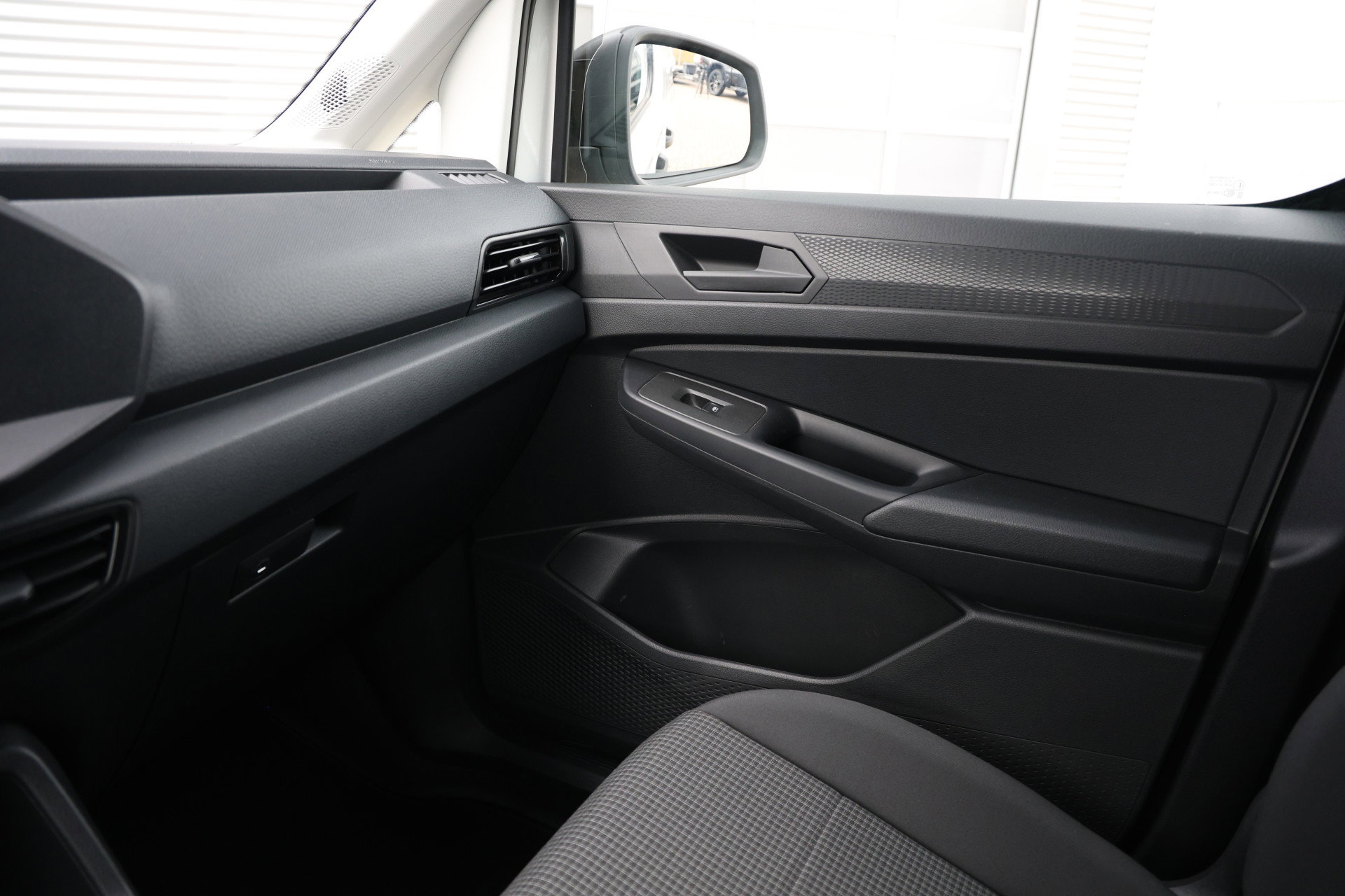 Volkswagen Caddy Cargo - 37
