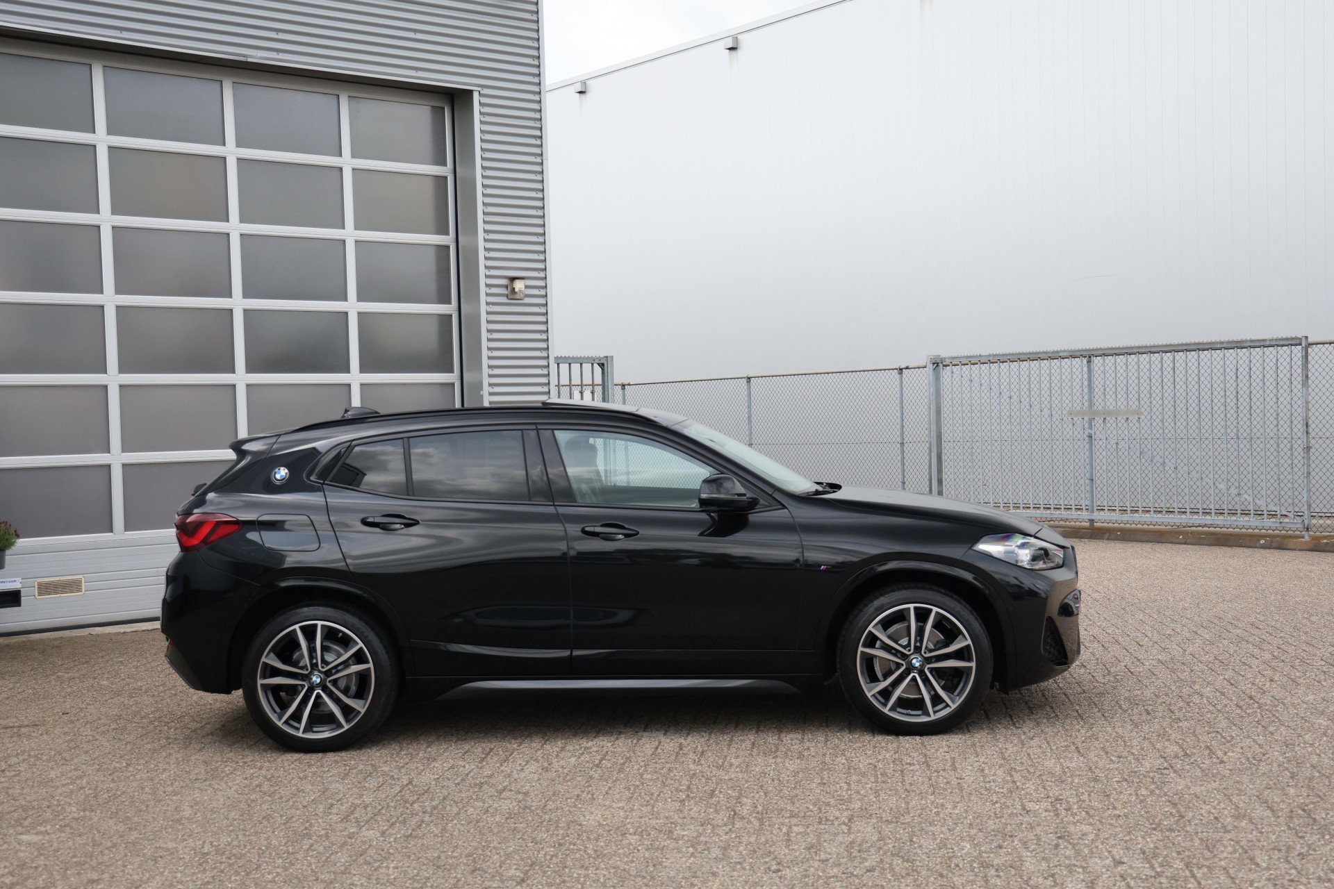 BMW X2 - 16