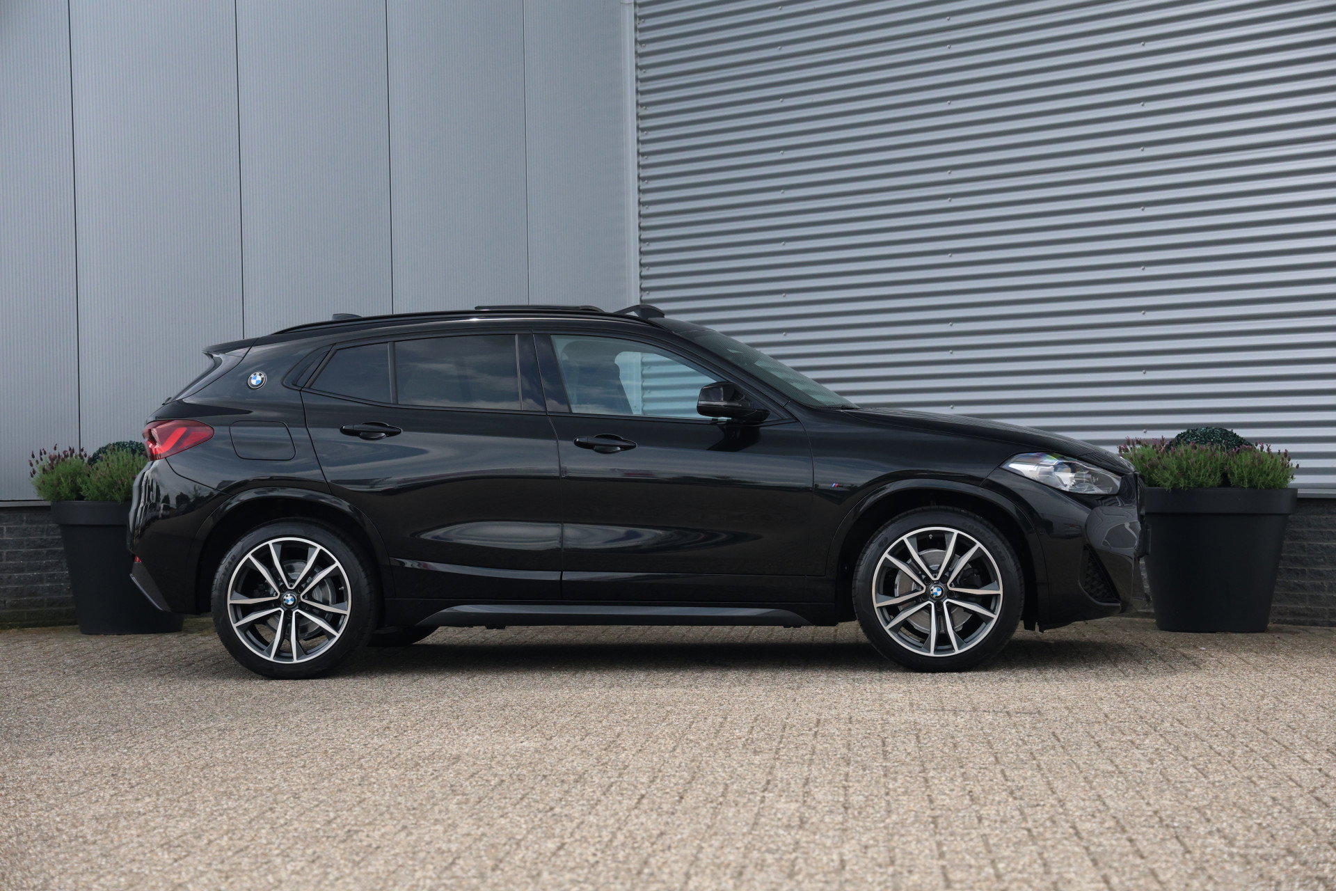 BMW X2 - 1