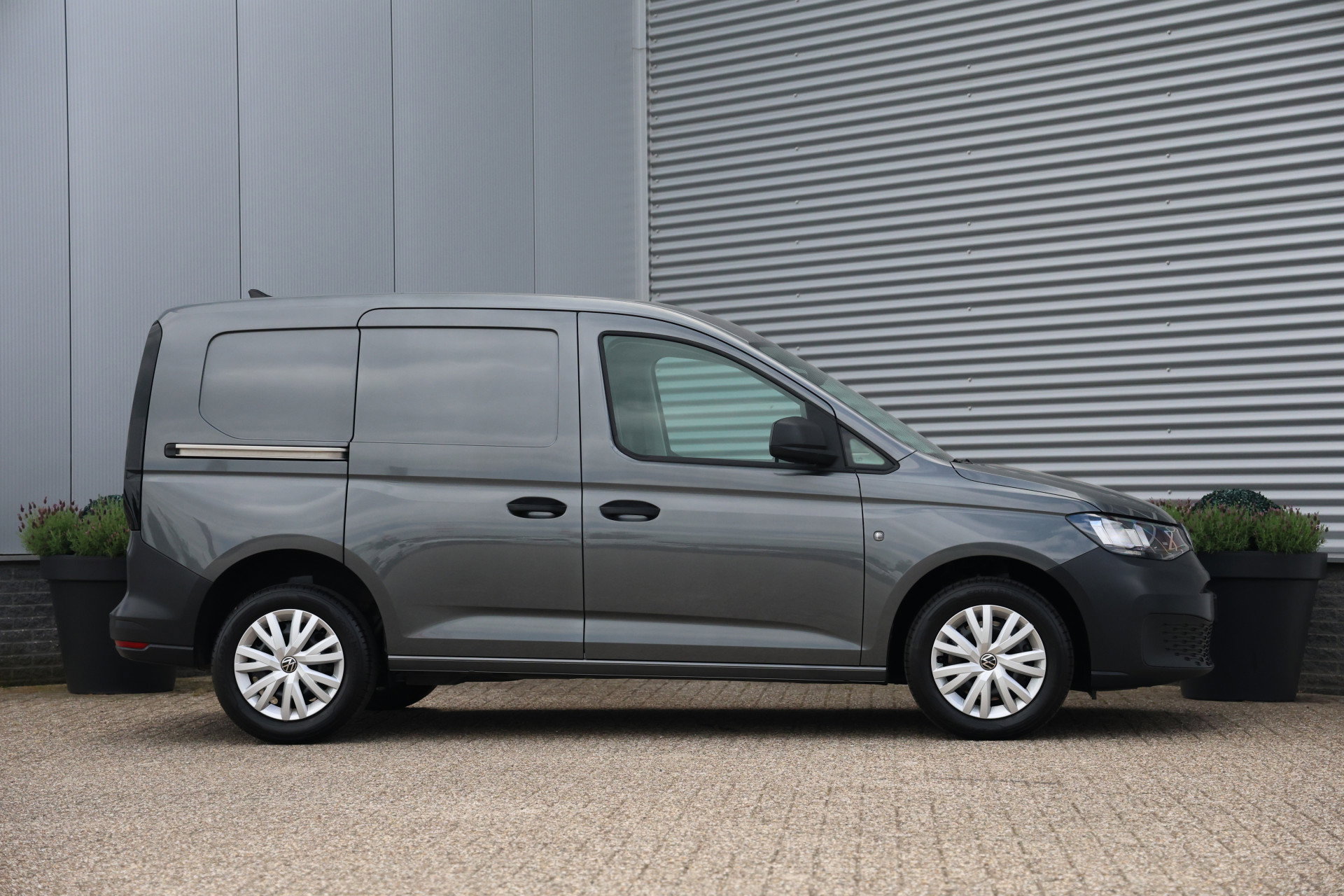 Volkswagen Caddy Cargo - 1