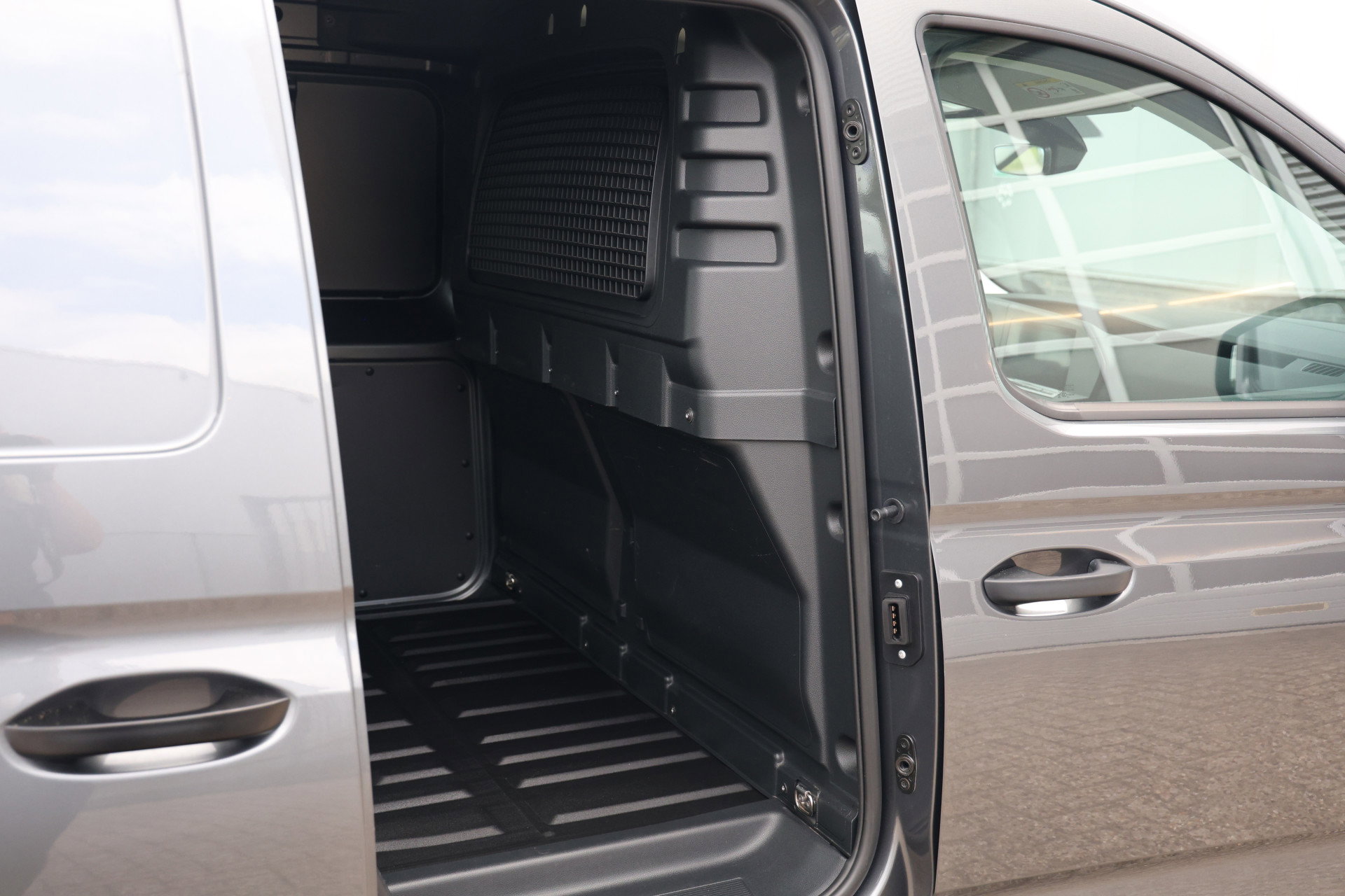 Volkswagen Caddy Cargo - 20