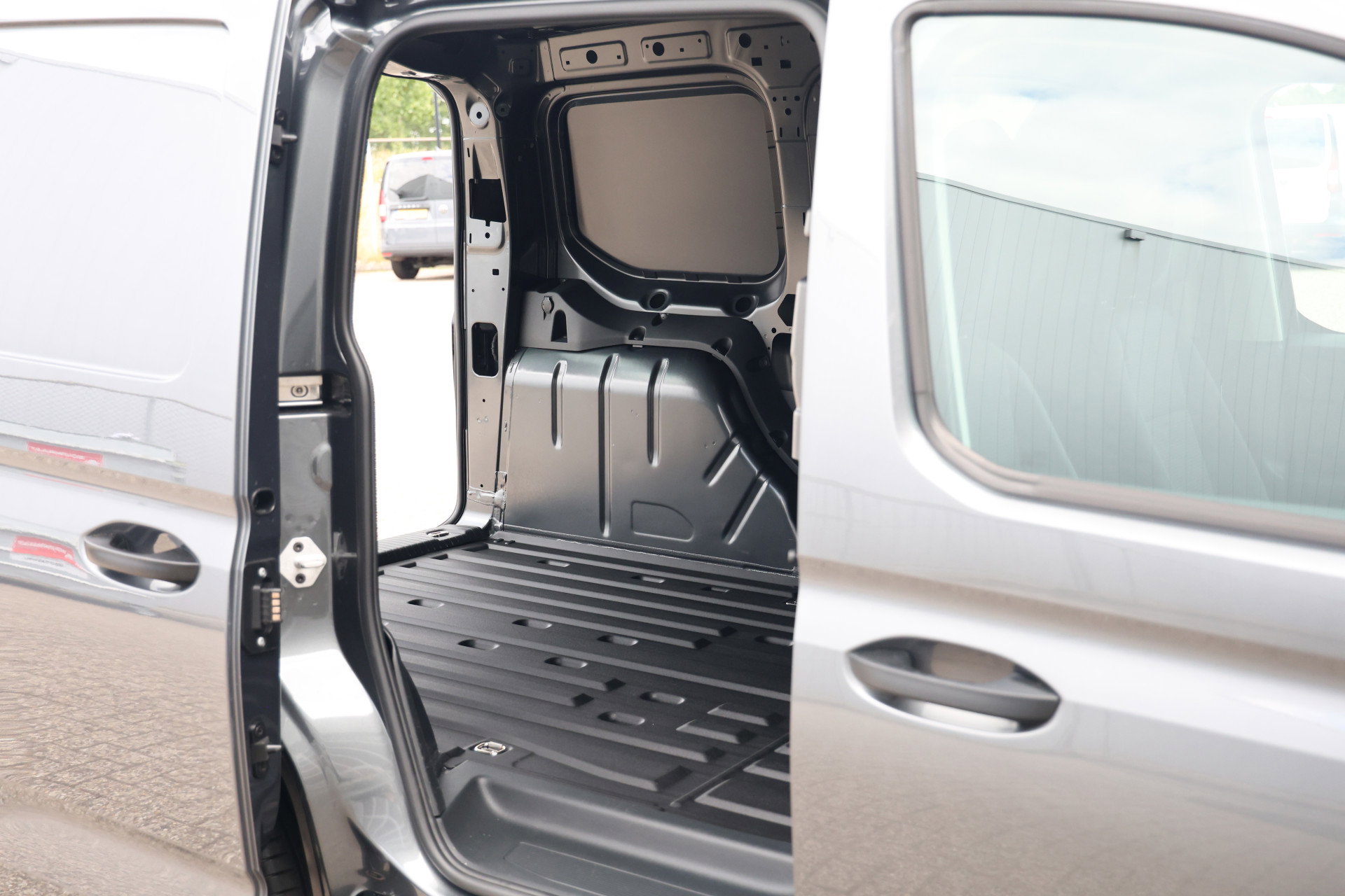 Volkswagen Caddy Cargo - 22