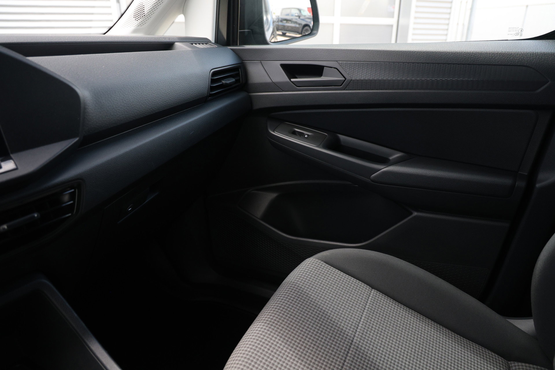 Volkswagen Caddy Cargo - 26