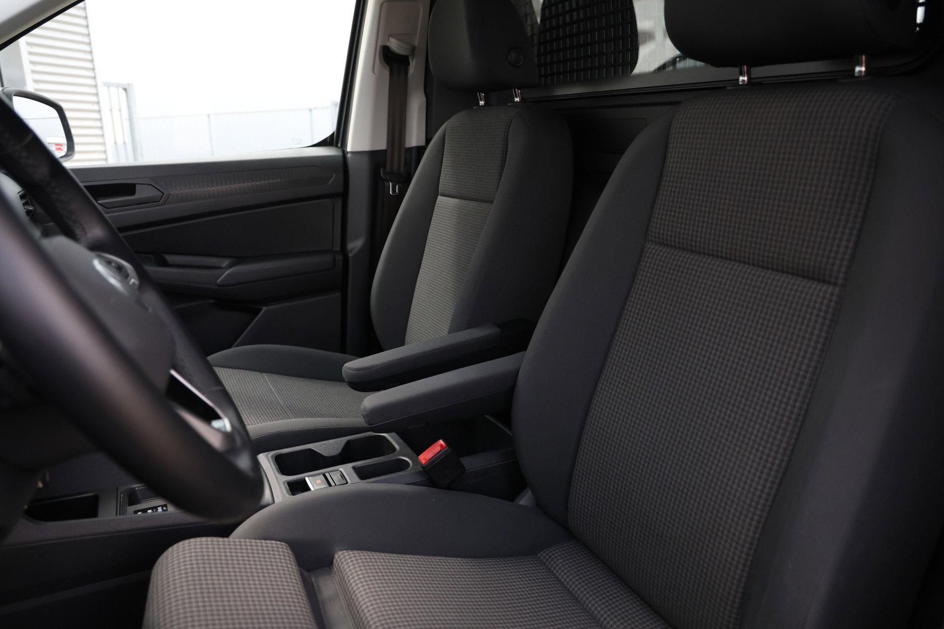 Volkswagen Caddy Cargo - 4