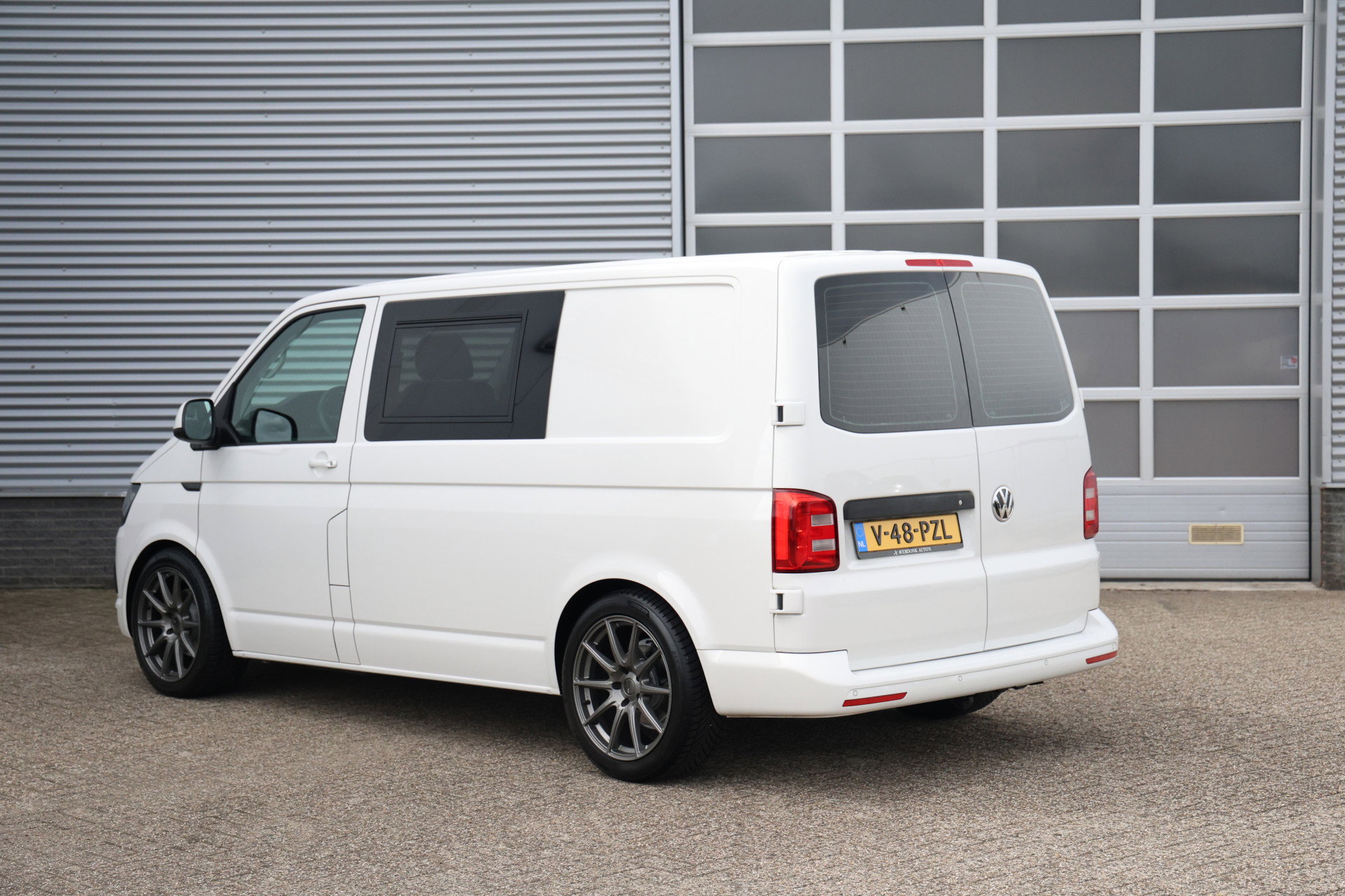 Volkswagen Transporter - 17