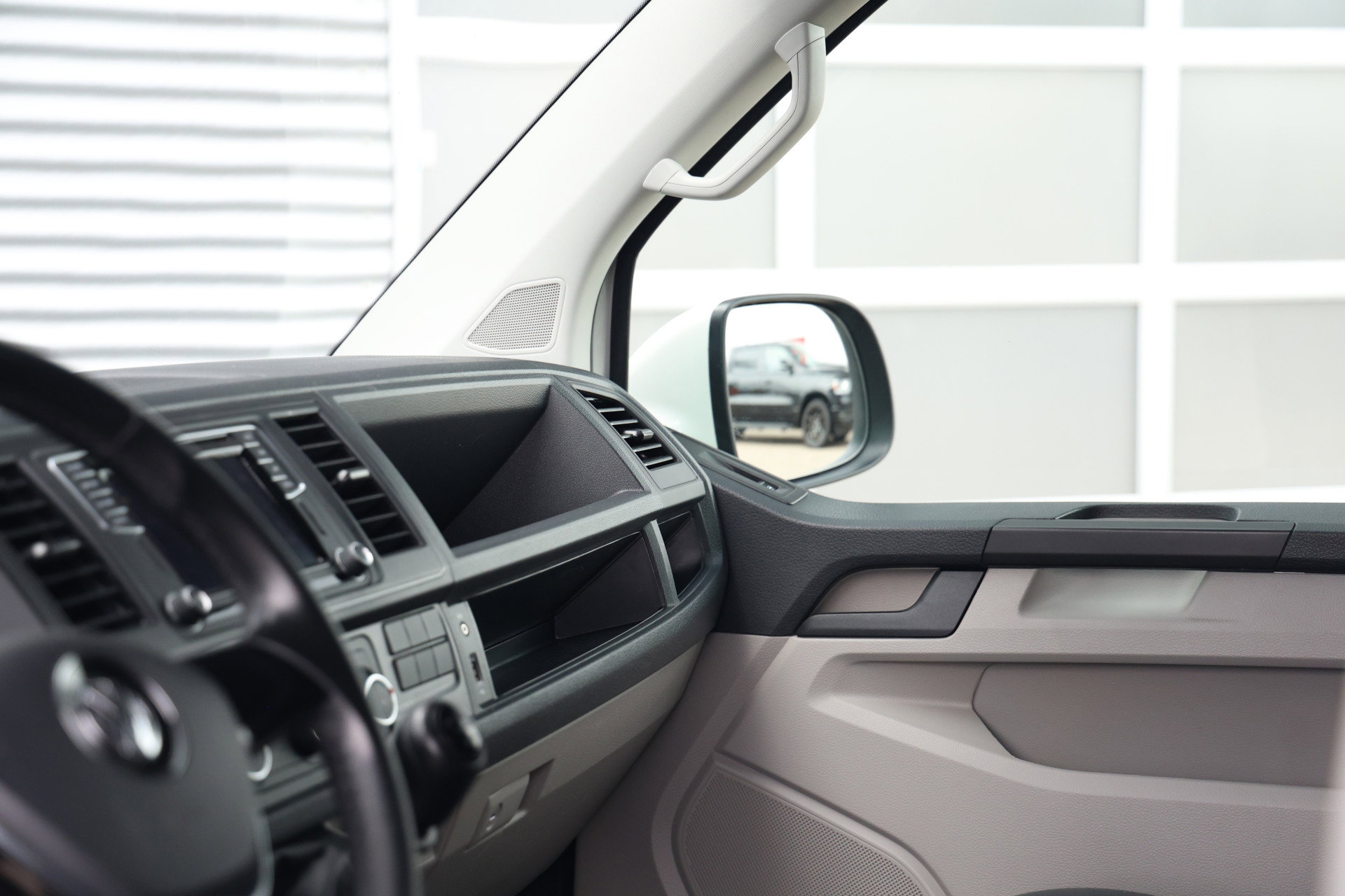 Volkswagen Transporter - 30