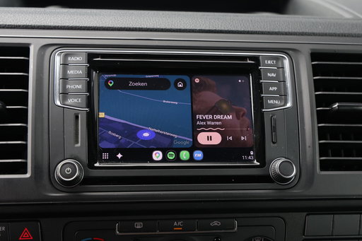 Apple carplay