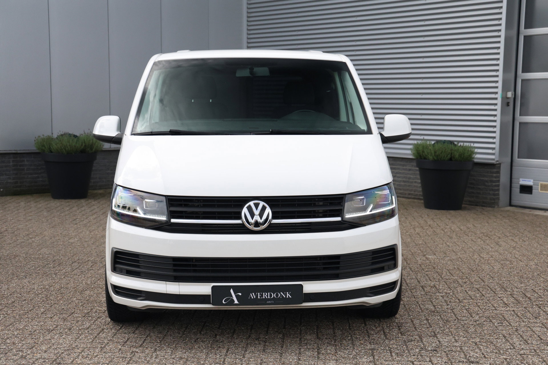 Volkswagen Transporter - 7