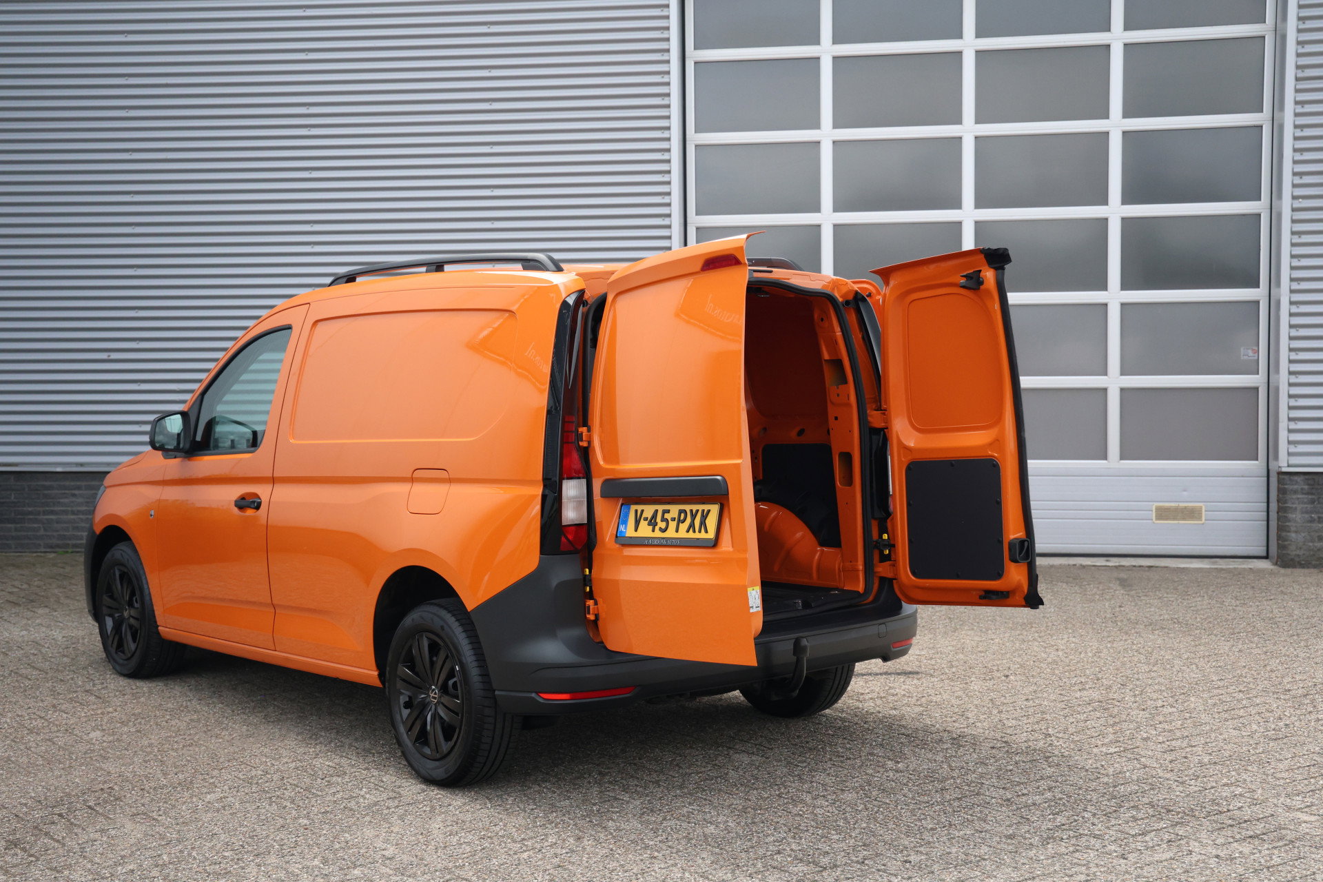 Volkswagen Caddy Cargo - 16