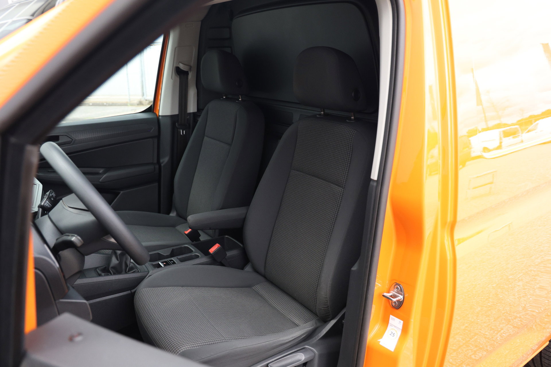 Volkswagen Caddy Cargo - 4