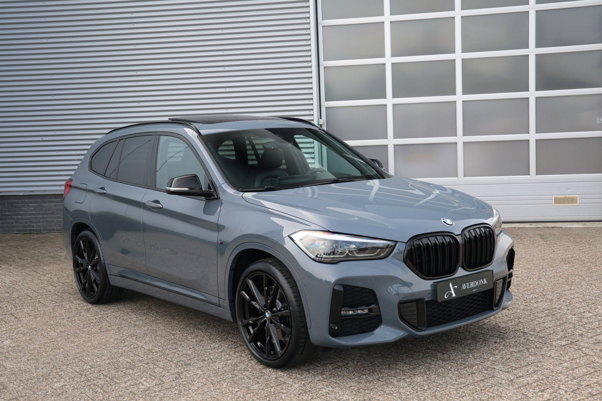 BMW X1 - 16