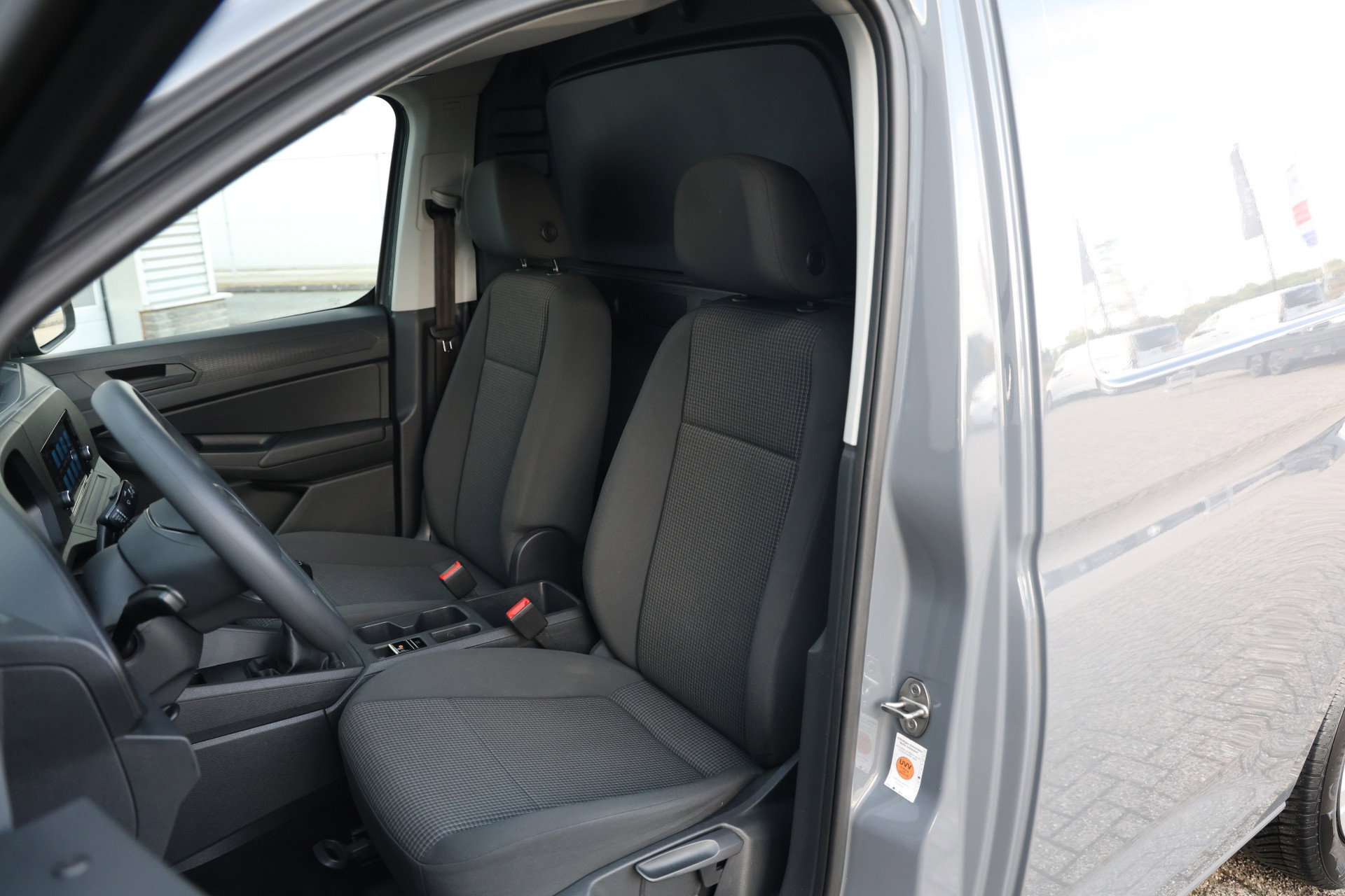 Volkswagen Caddy Cargo - 4
