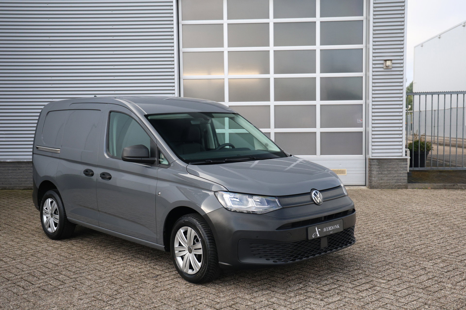 Volkswagen Caddy Cargo - 11