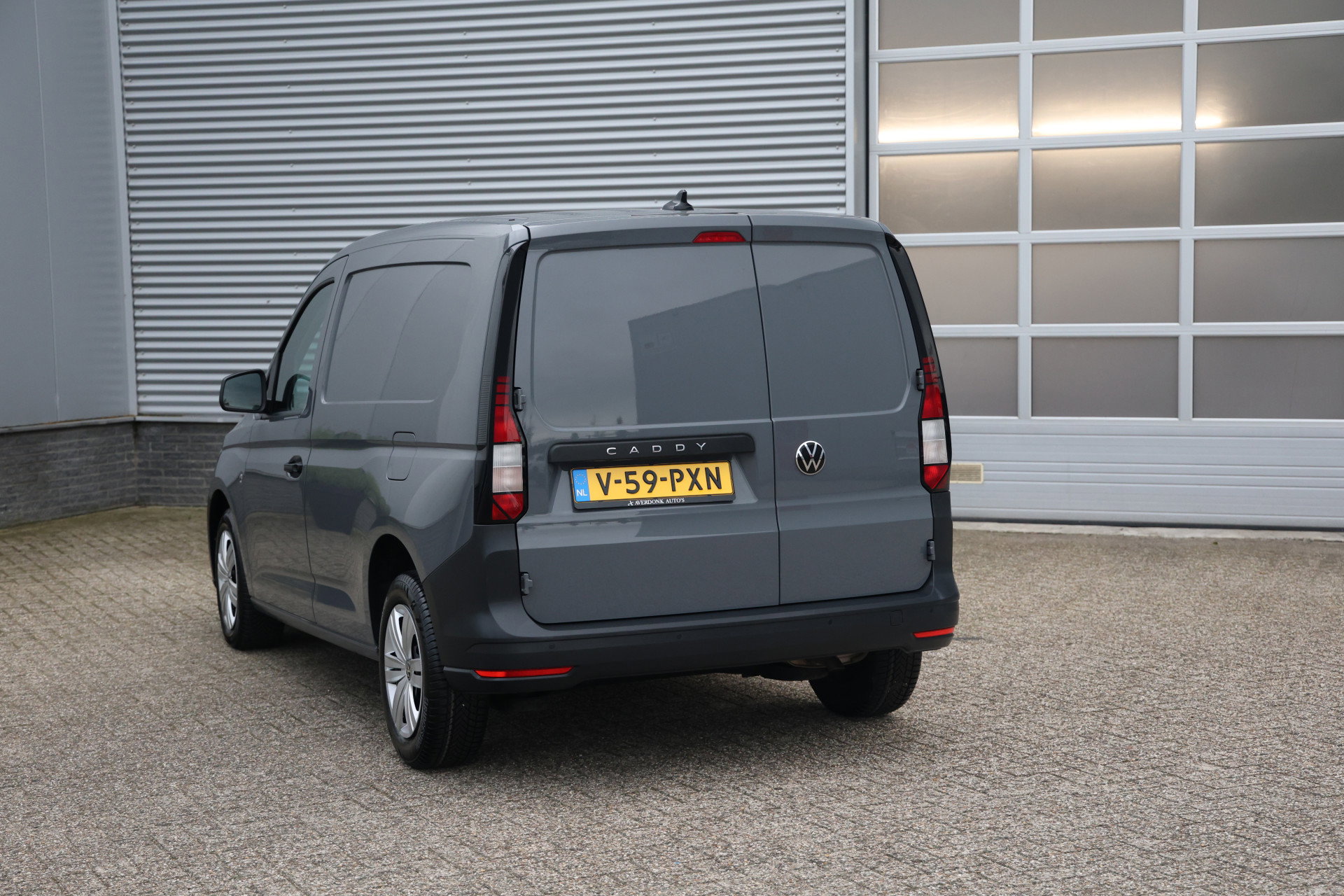 Volkswagen Caddy Cargo - 15