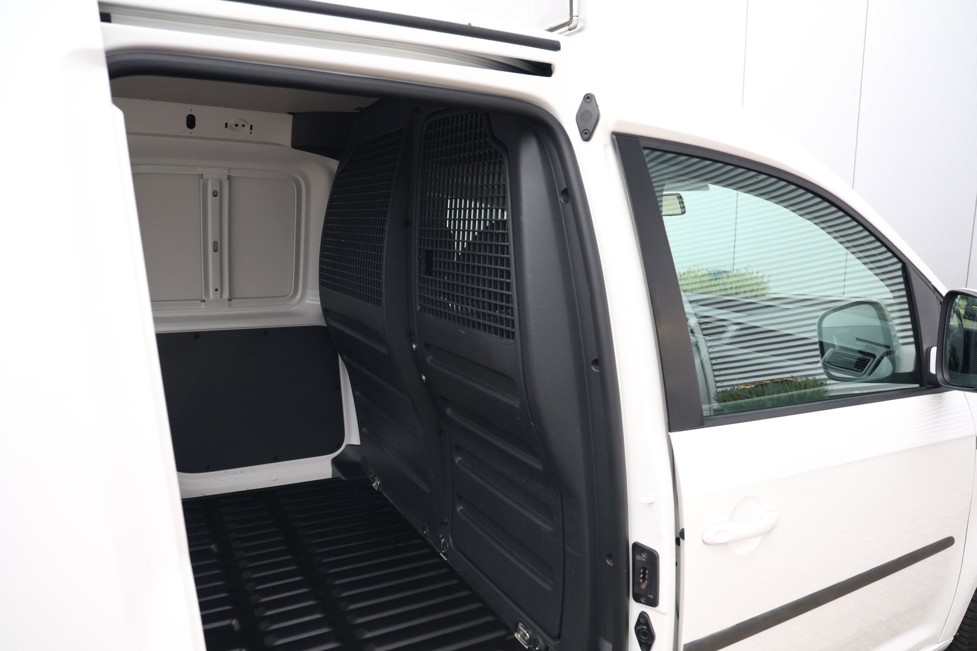 Volkswagen Caddy - 17