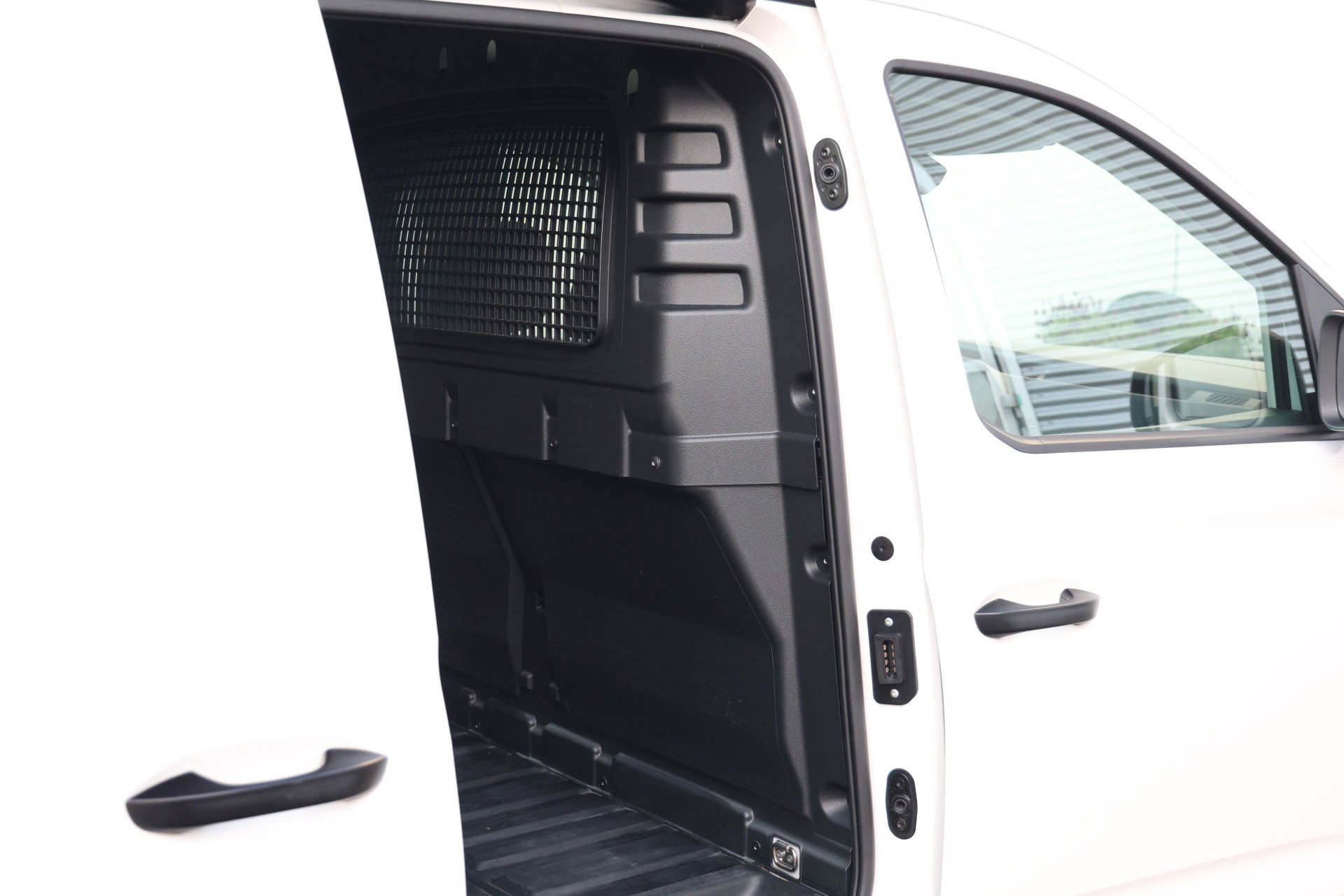 Volkswagen Caddy Cargo - 16