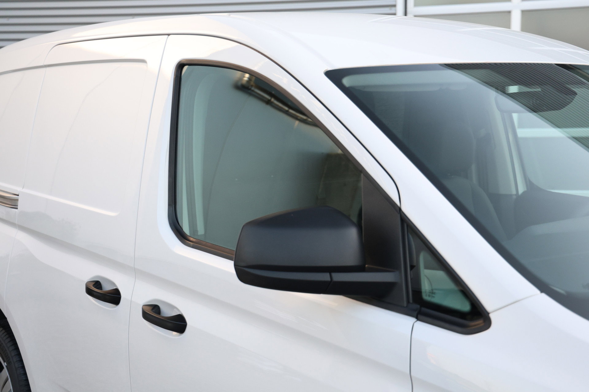 Volkswagen Caddy Cargo - 8