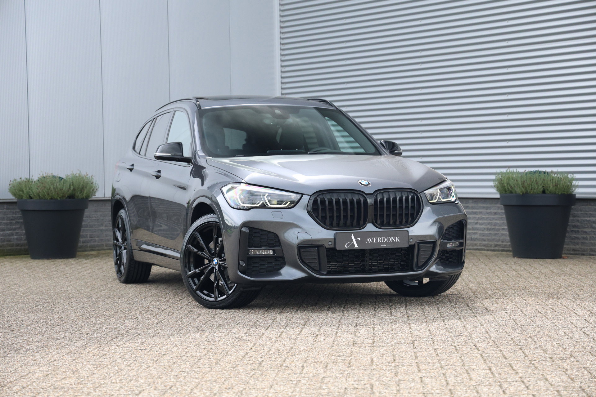 BMW X1 - 0