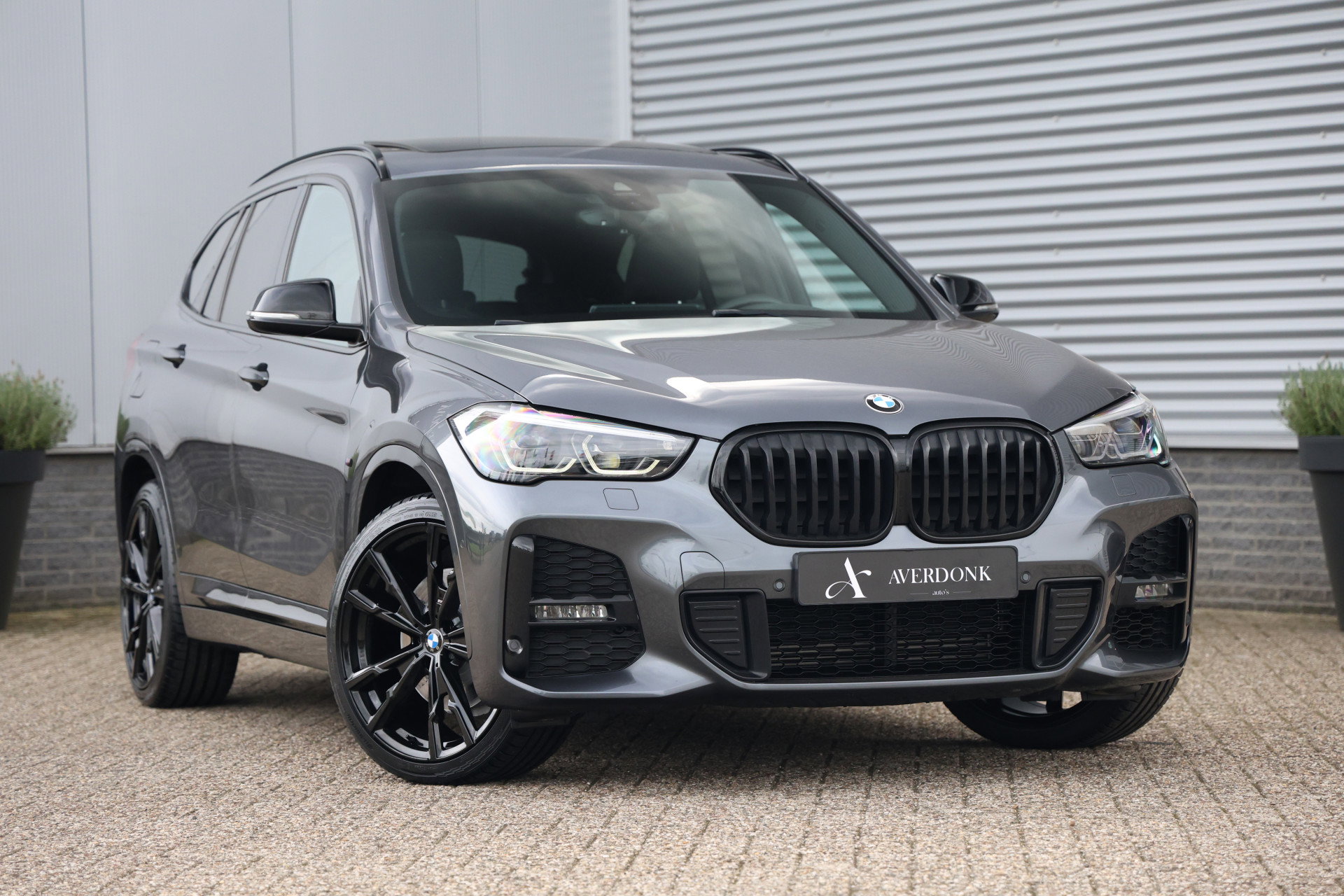 BMW X1 - 10