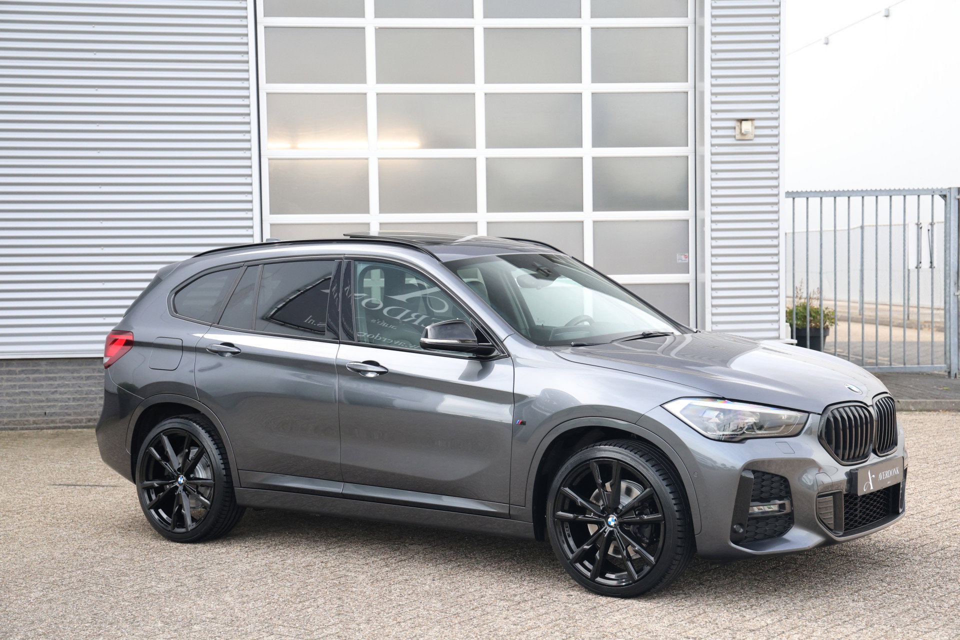 BMW X1 - 13