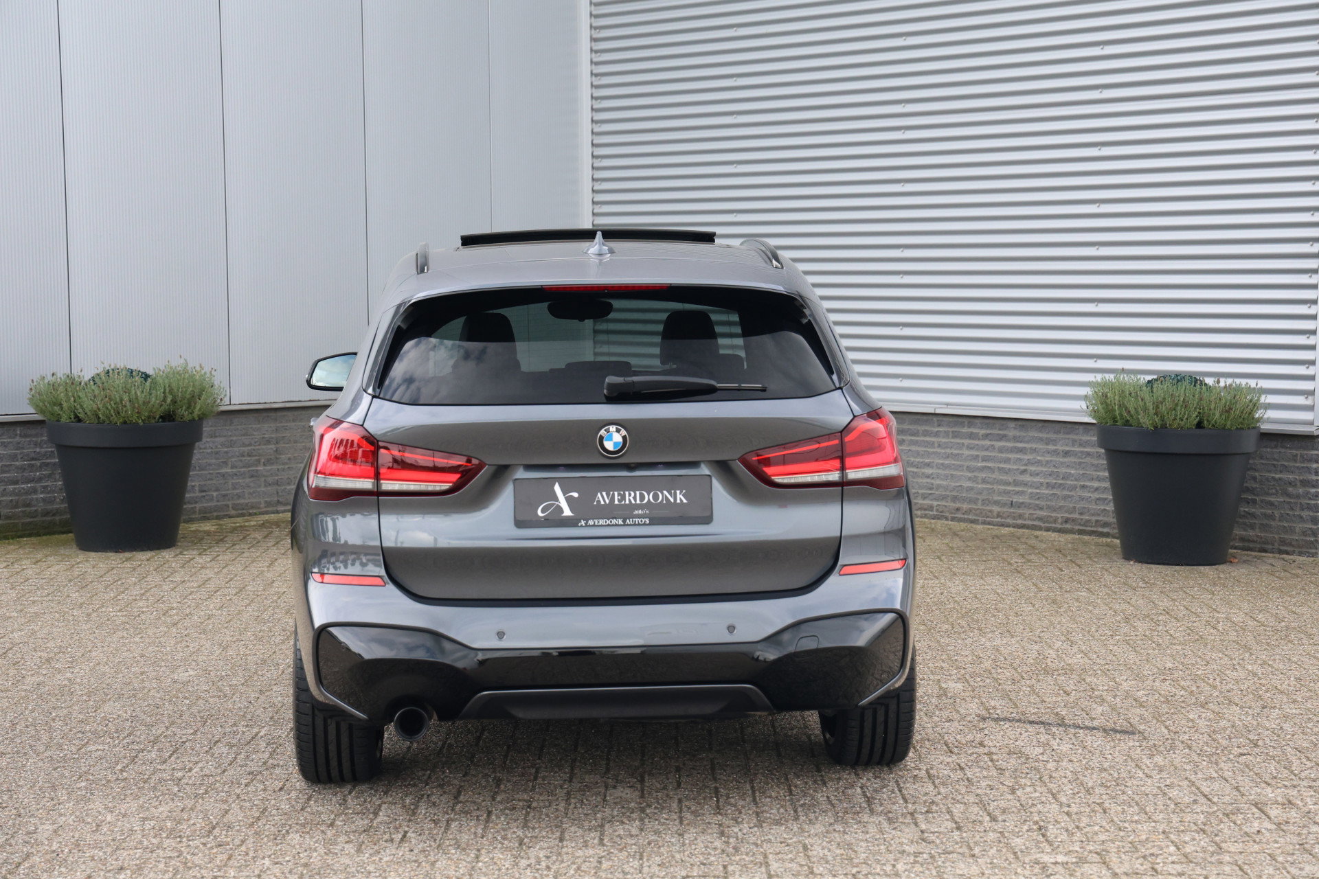 BMW X1 - 16