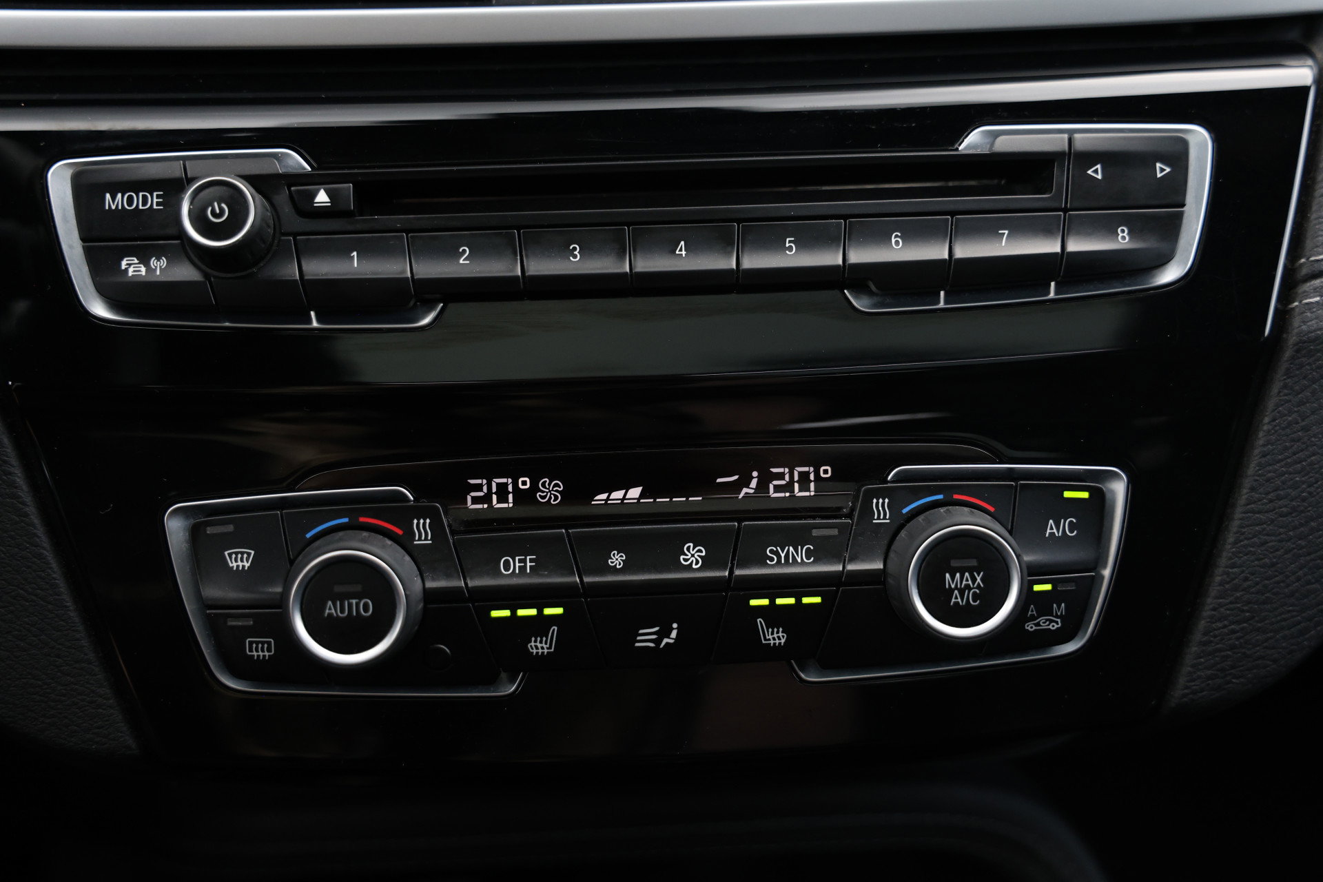BMW X1 - 32
