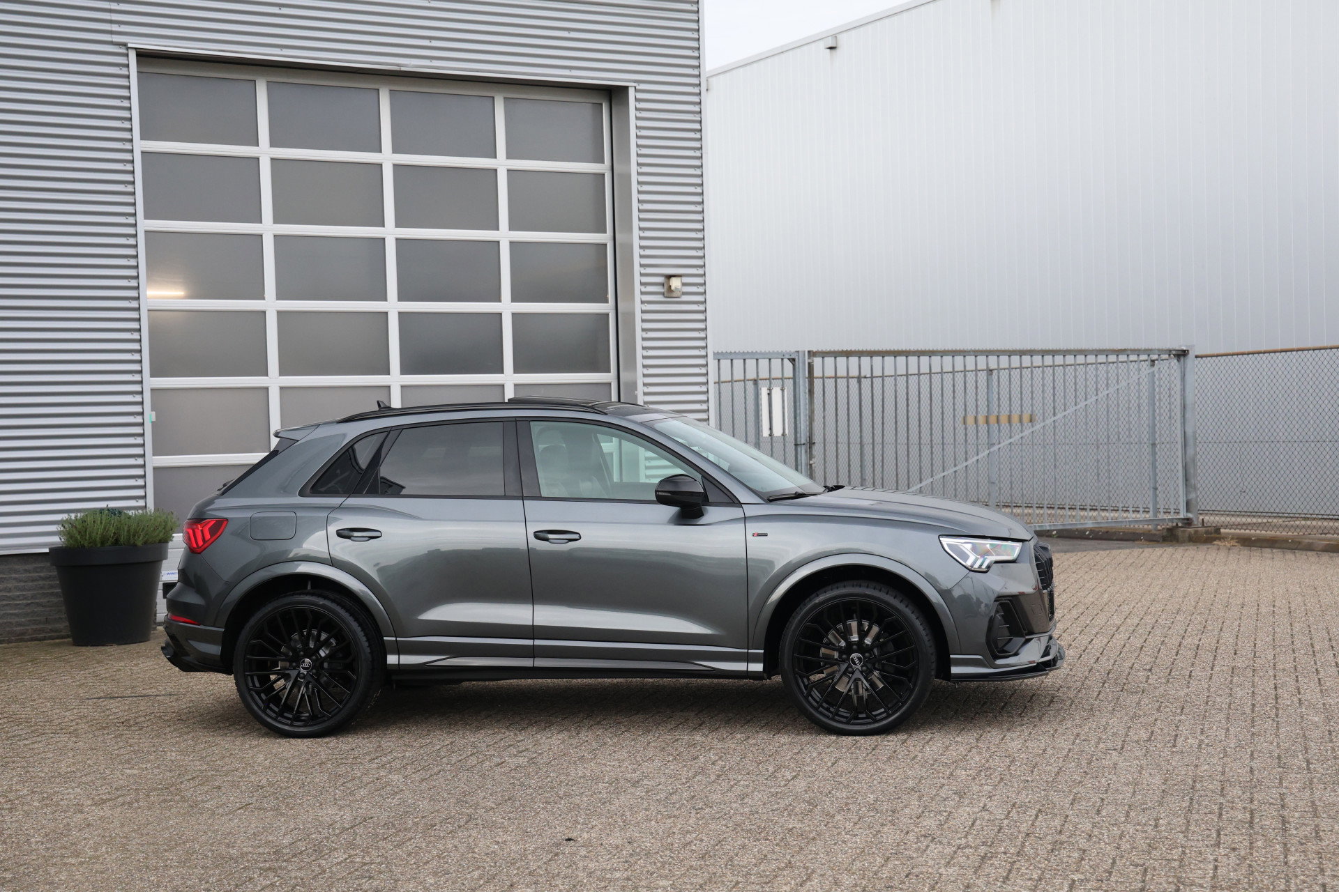 Audi Q3 - 22