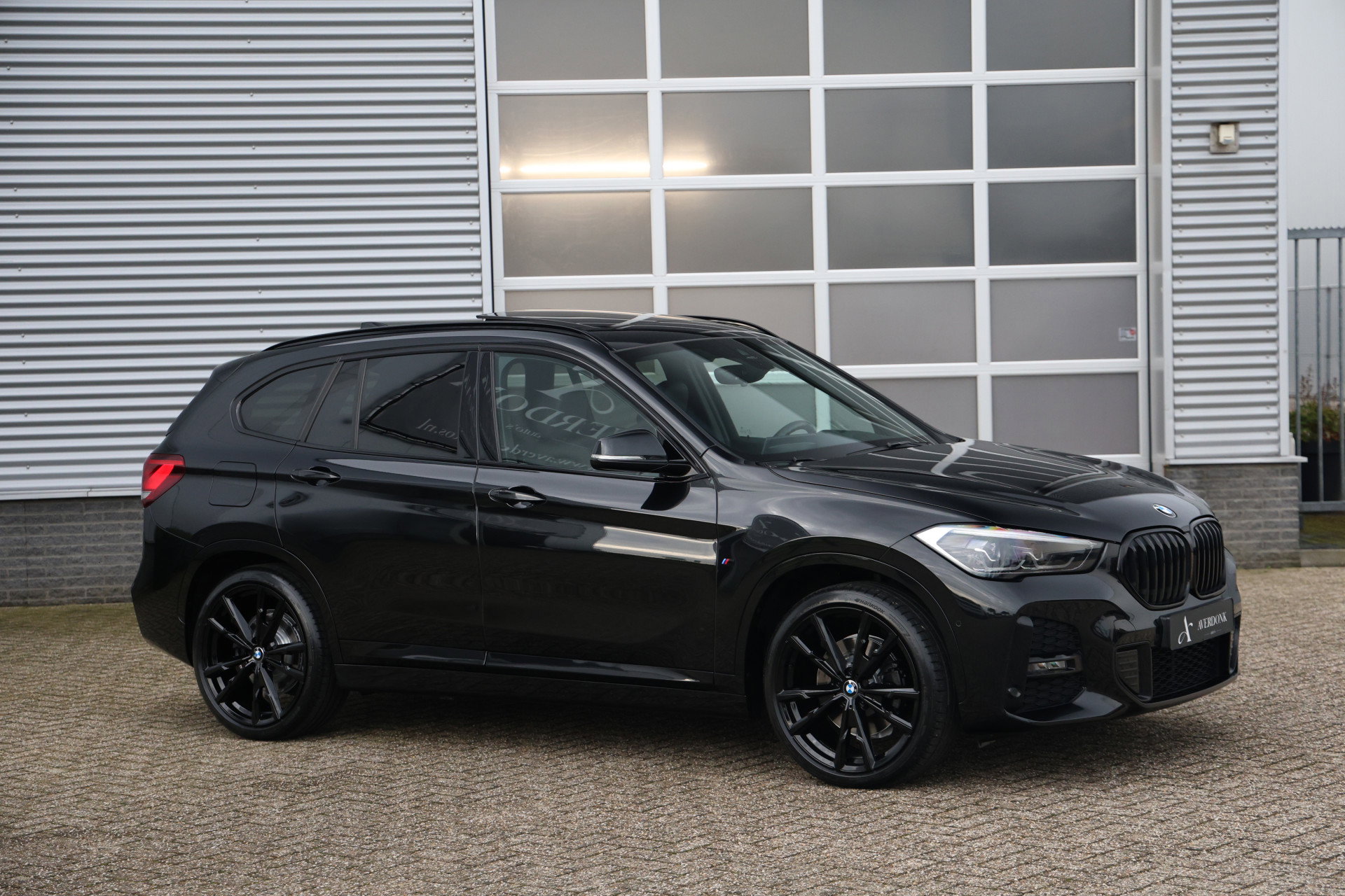 BMW X1 - 16