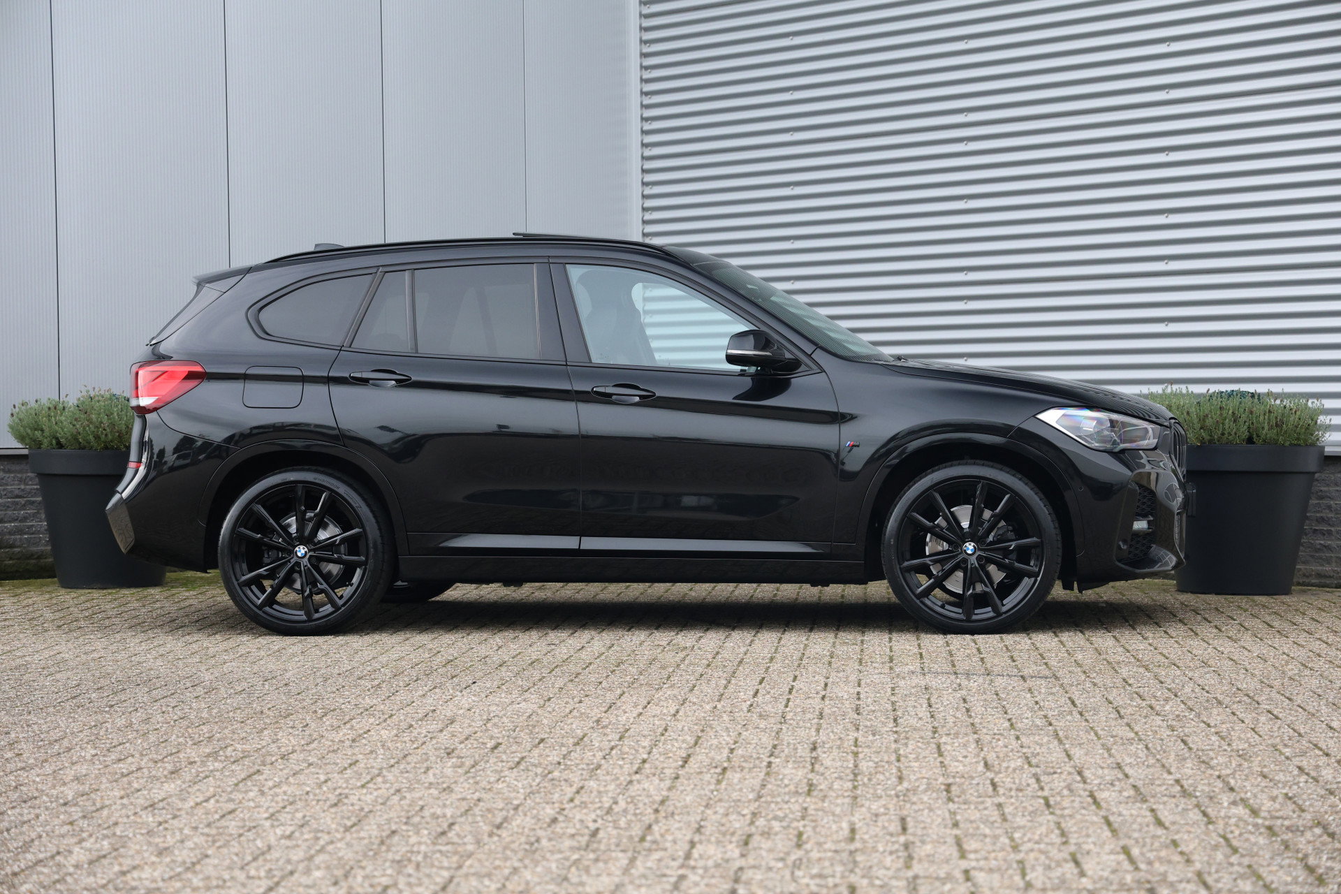 BMW X1 - 1