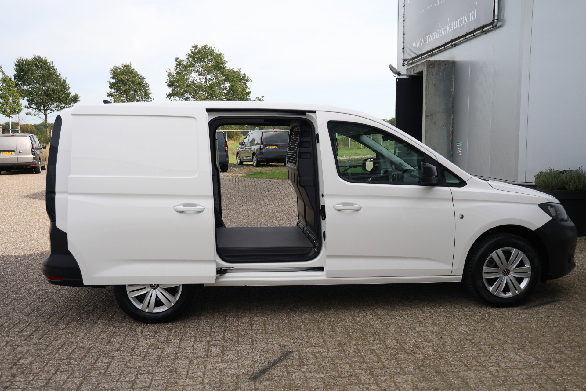 Volkswagen Caddy Cargo Maxi - 16